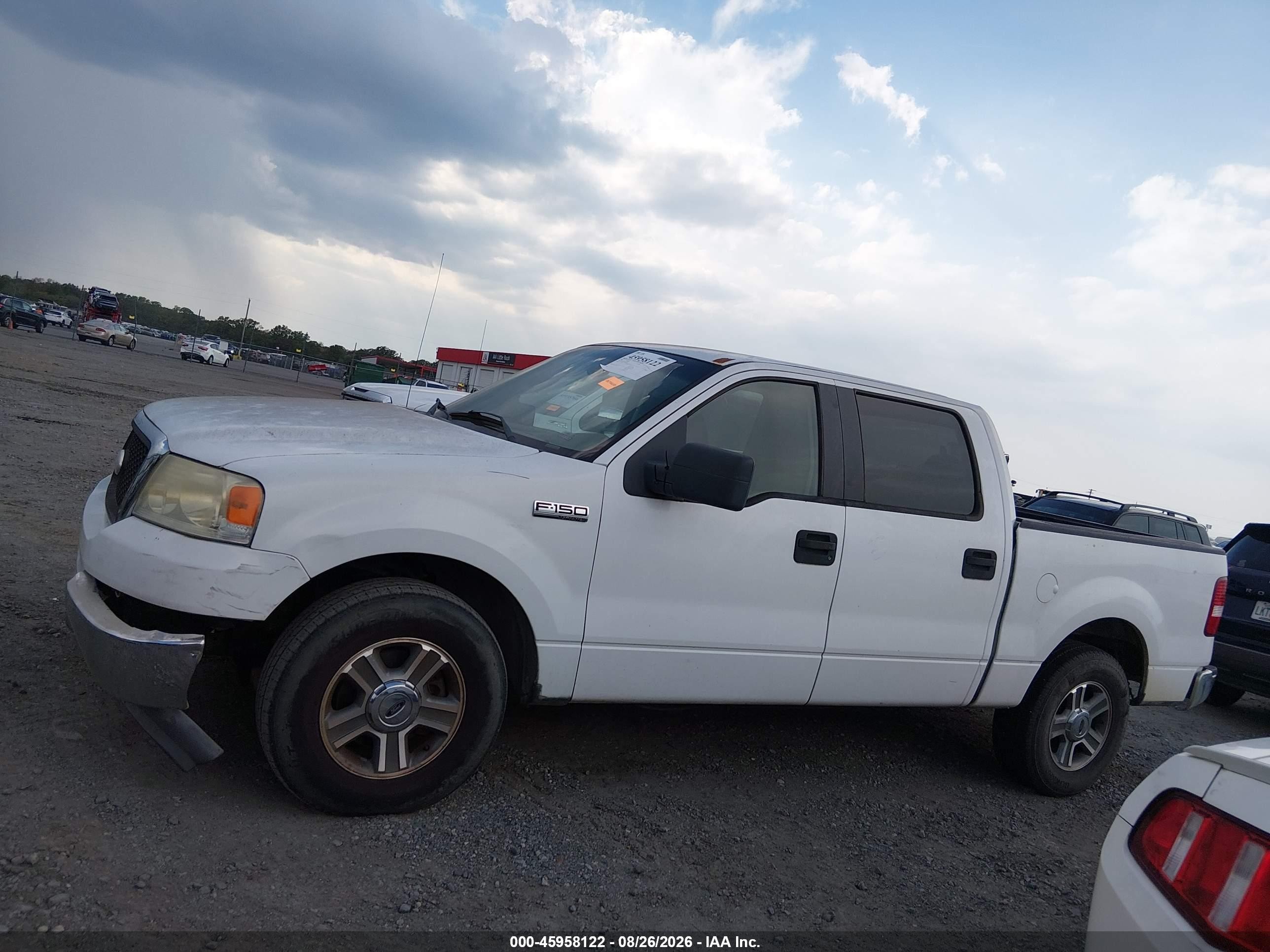 2007 Ford F-150 Xlt White vin: 1FTRW12W07FA09687