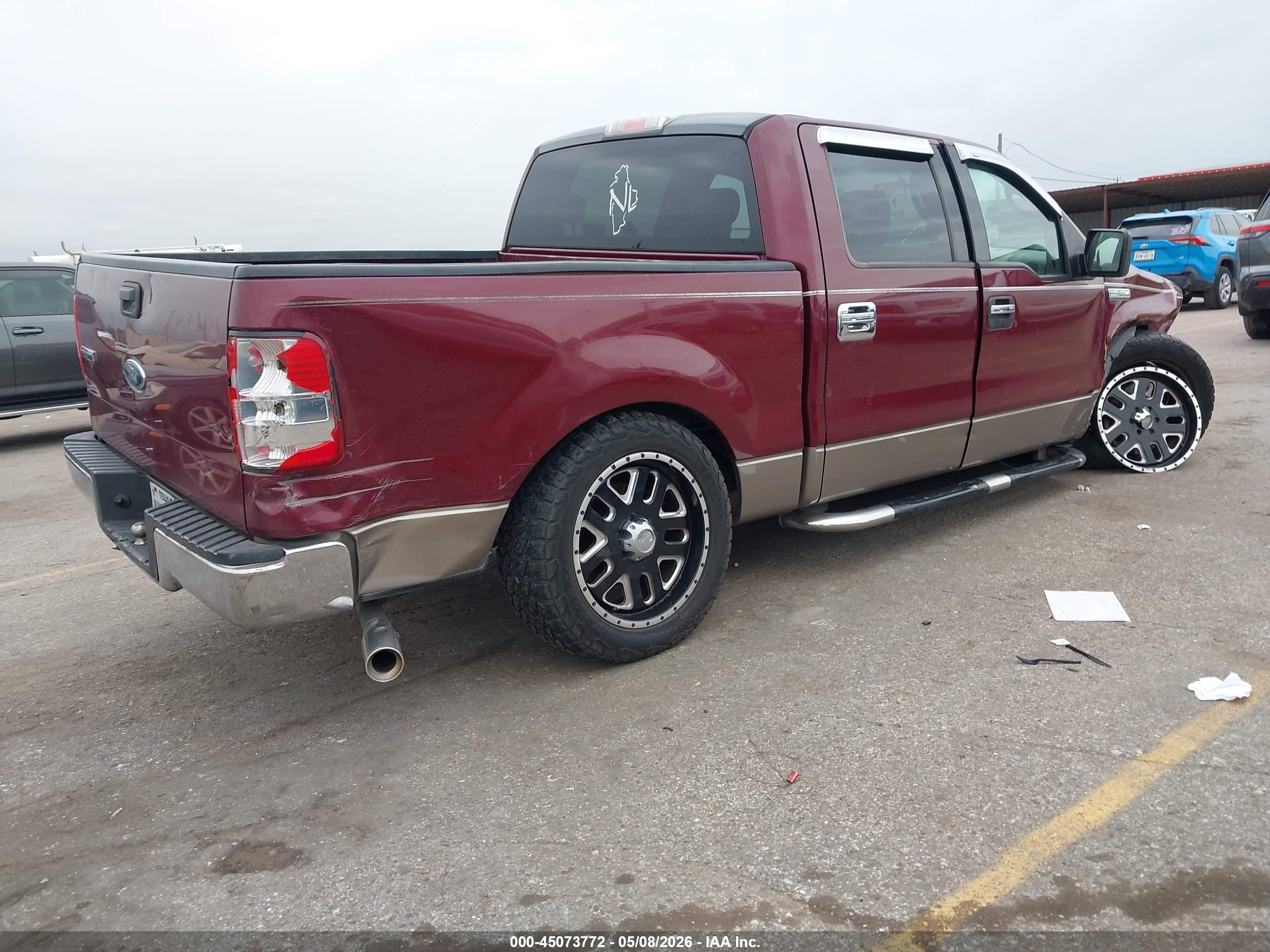 2004 Ford F-150 Xlt Red vin: 1FTRW12W14KB55177