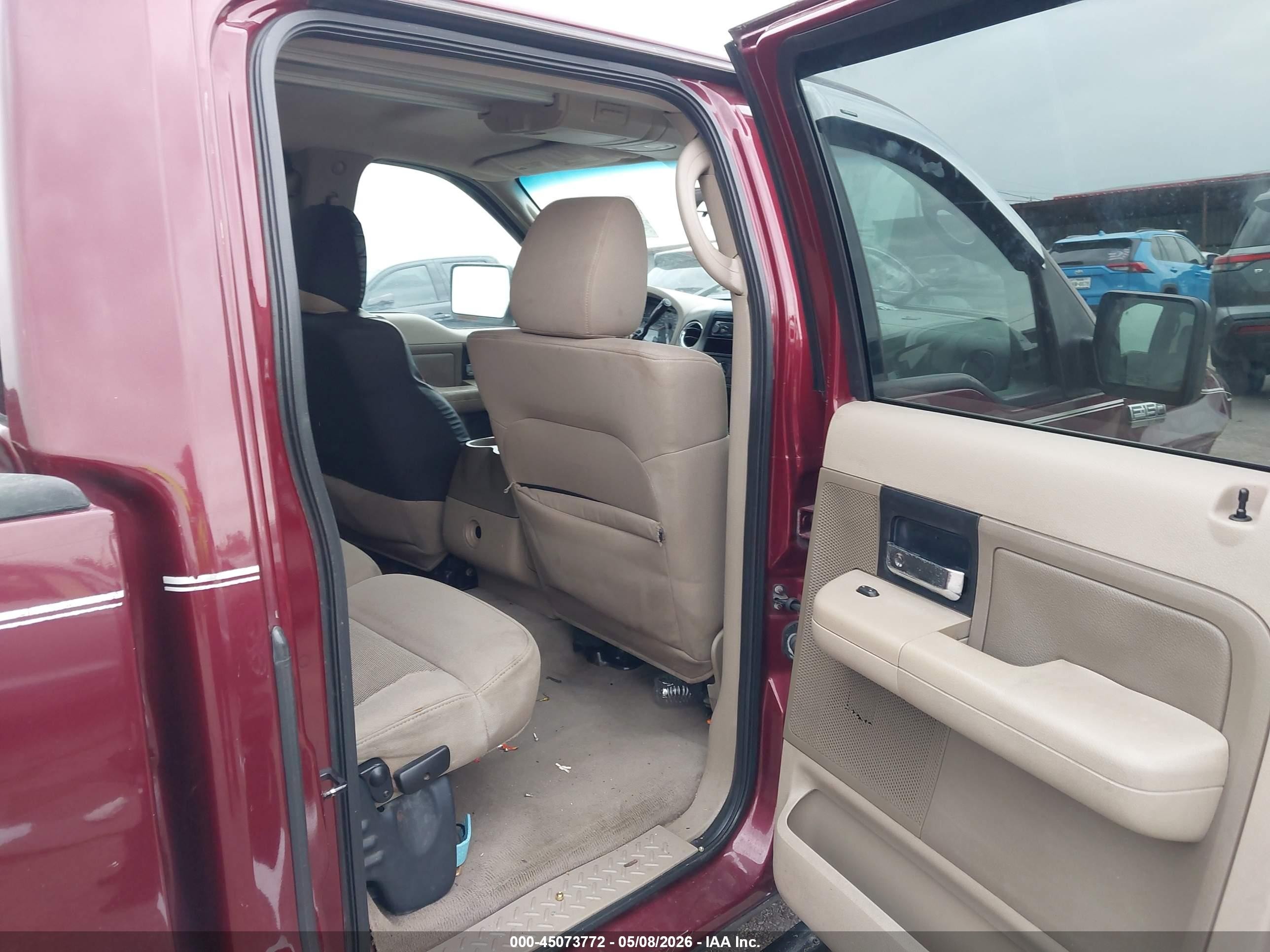2004 Ford F-150 Xlt Red vin: 1FTRW12W14KB55177