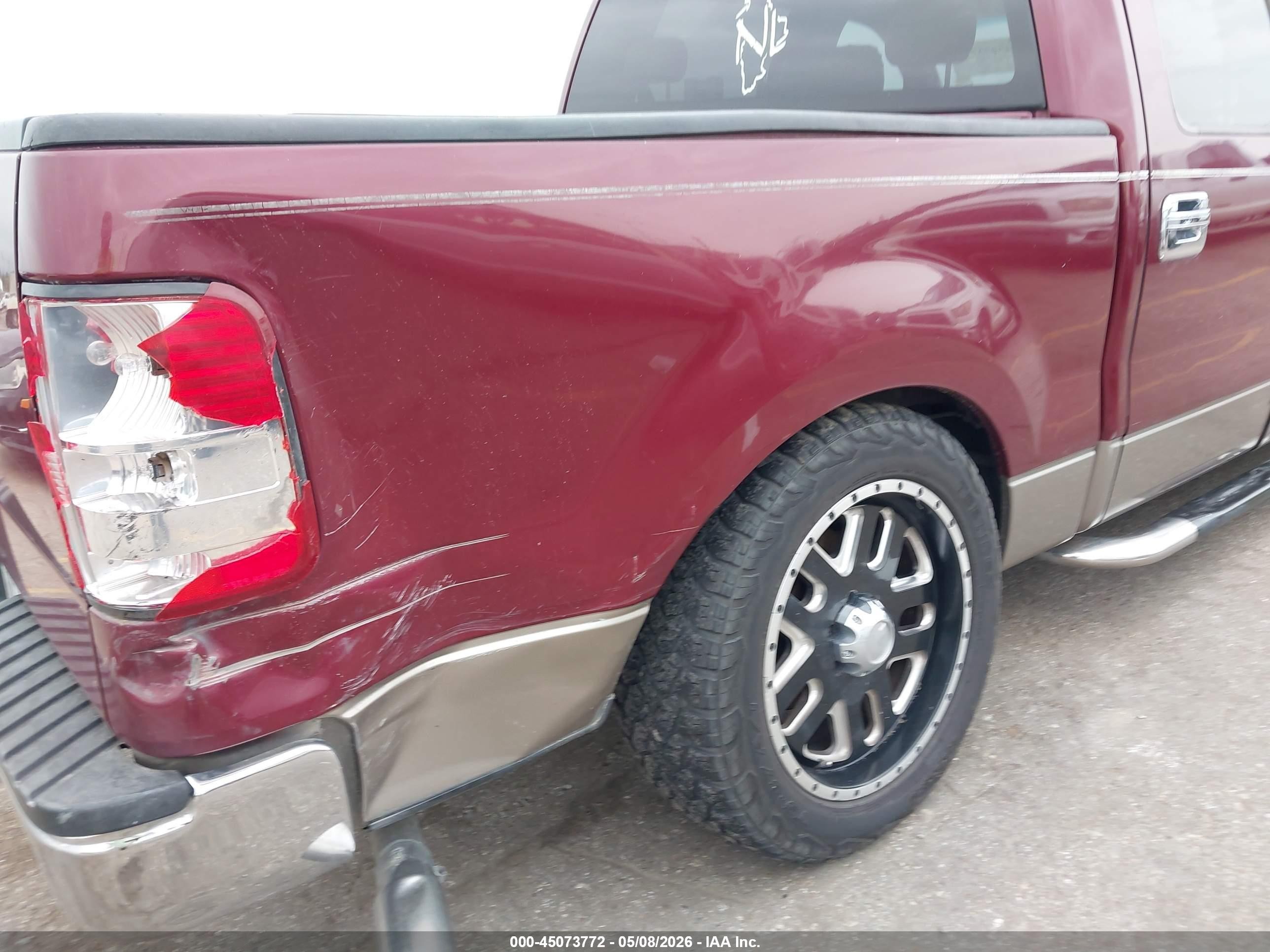 2004 Ford F-150 Xlt Red vin: 1FTRW12W14KB55177