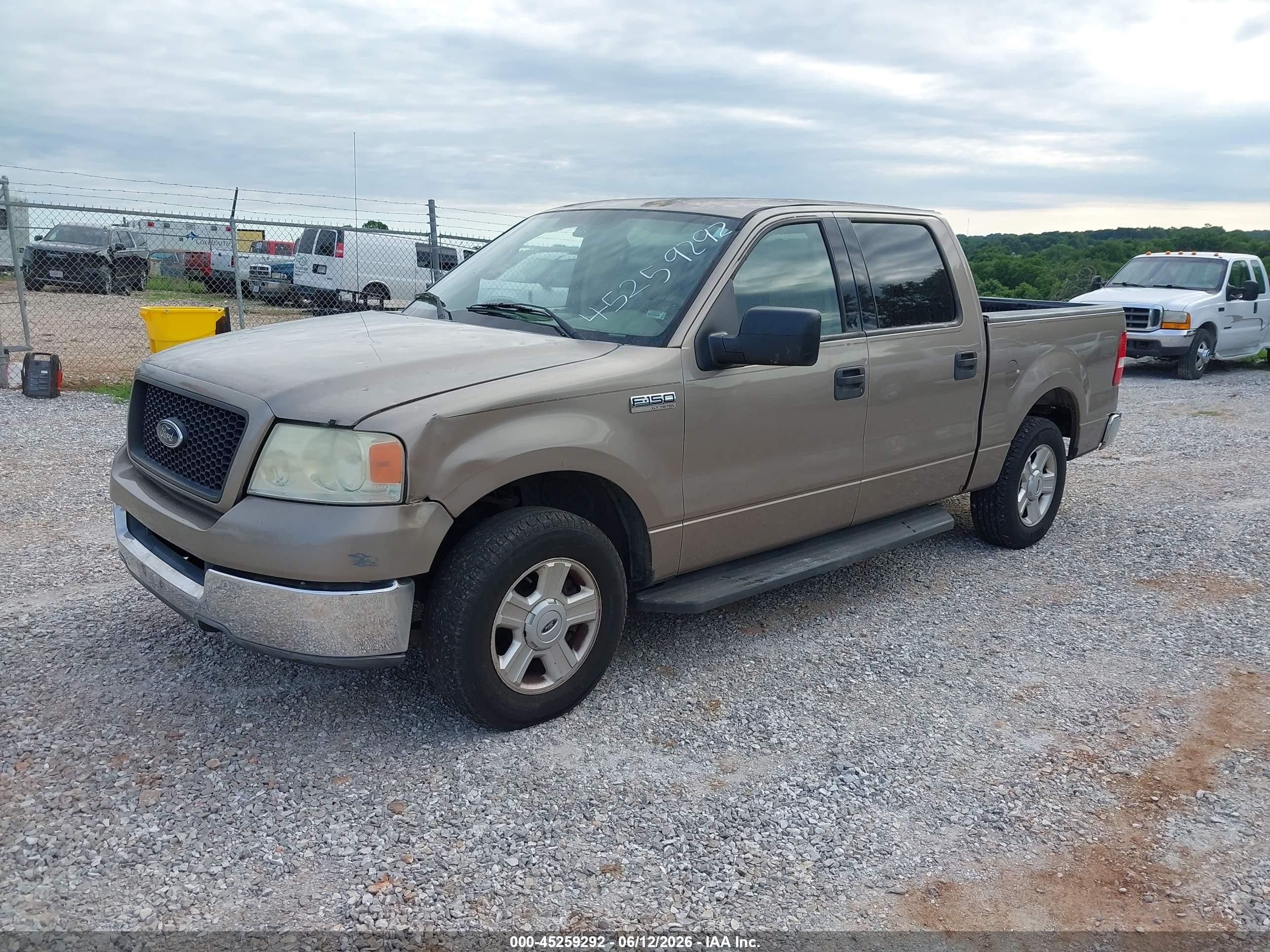 2004 Ford F-150 Xlt Gold vin: 1FTRW12W14KC49429