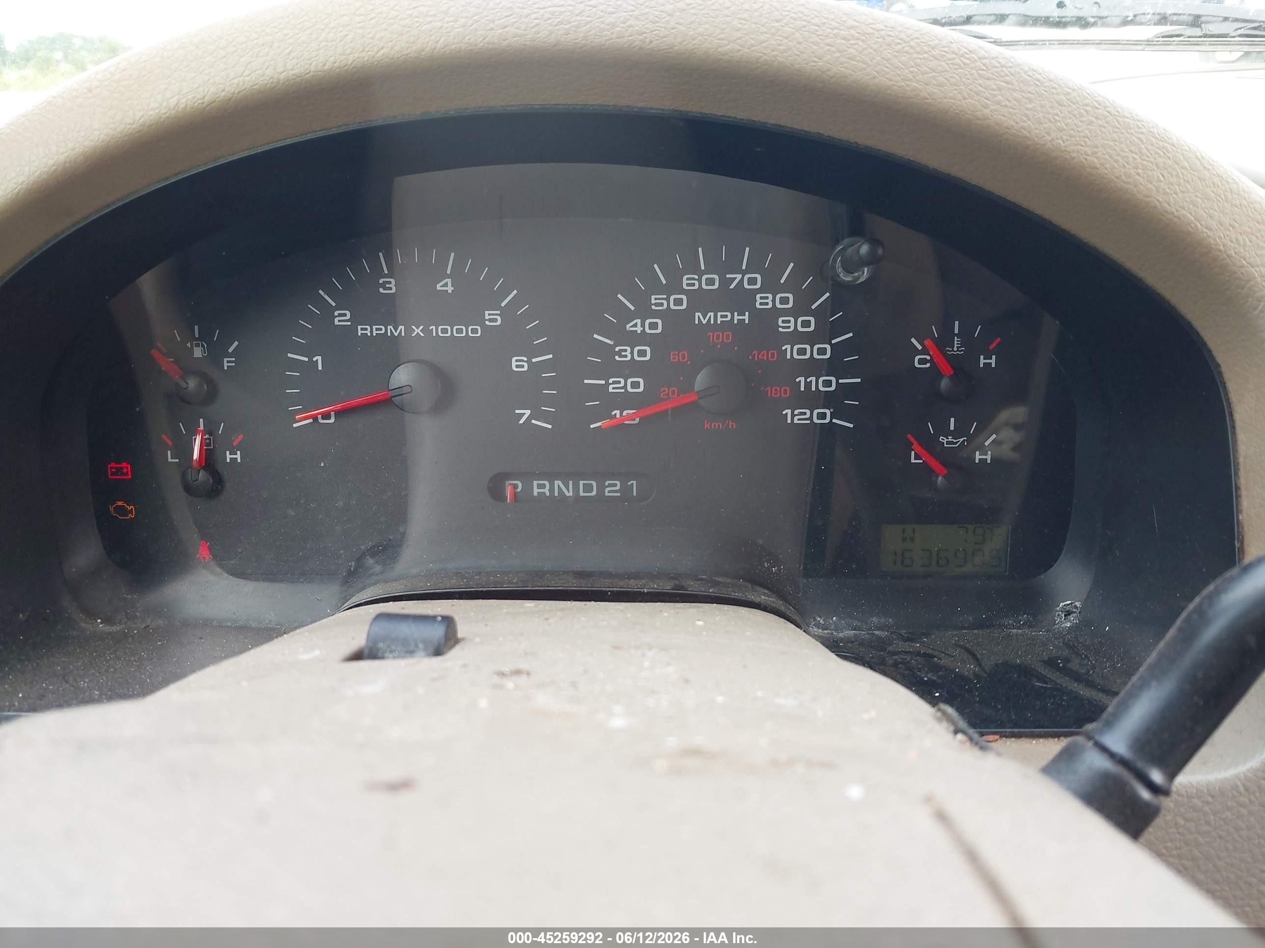 2004 Ford F-150 Xlt Gold vin: 1FTRW12W14KC49429
