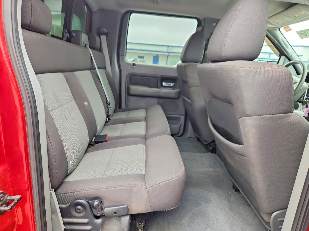 2004 Ford F150 Supercrew Red vin: 1FTRW12W24FA13641
