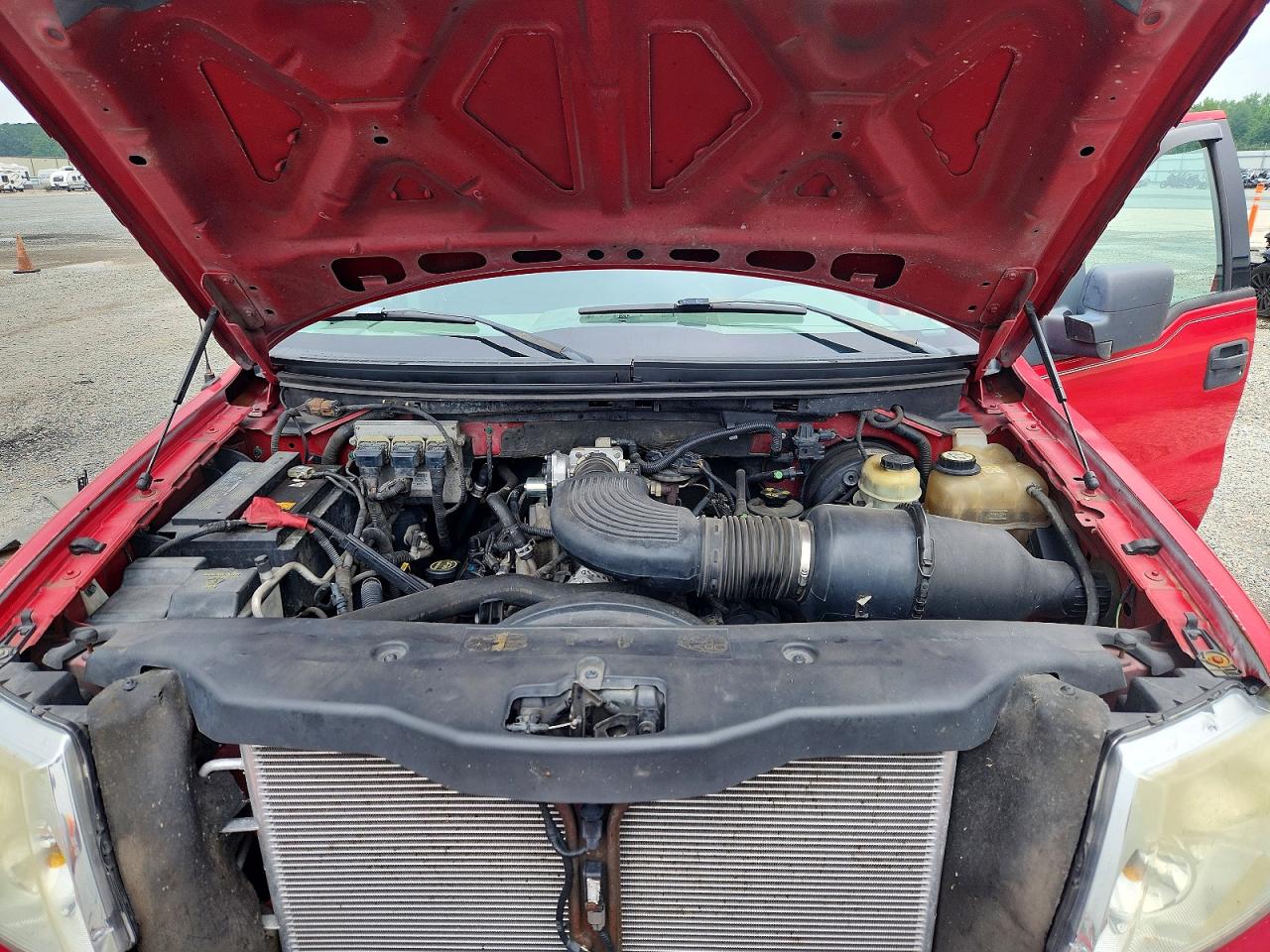 2004 Ford F150 Supercrew Red vin: 1FTRW12W24FA13641