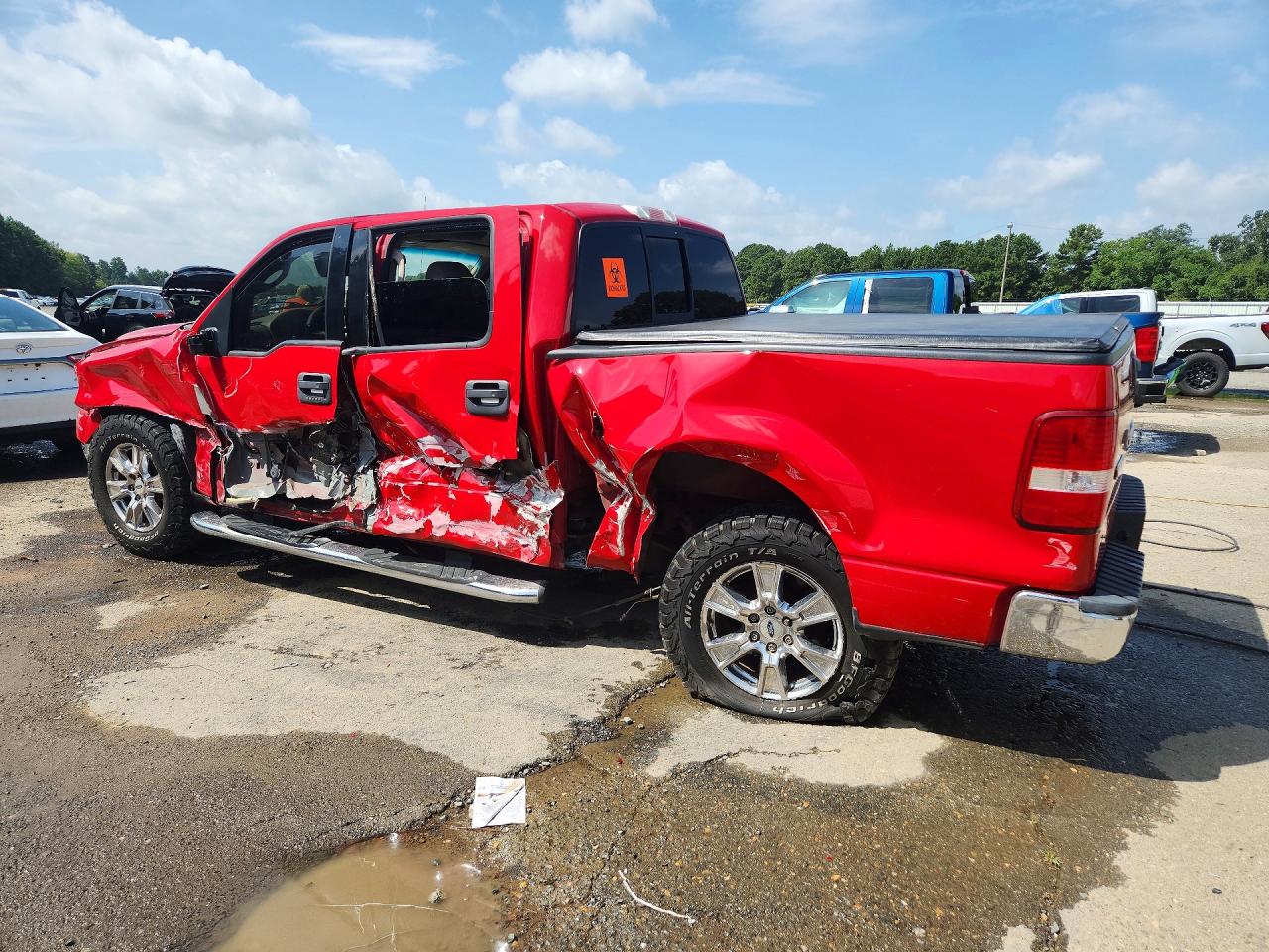 2004 Ford F150 Supercrew Red vin: 1FTRW12W24KC49584
