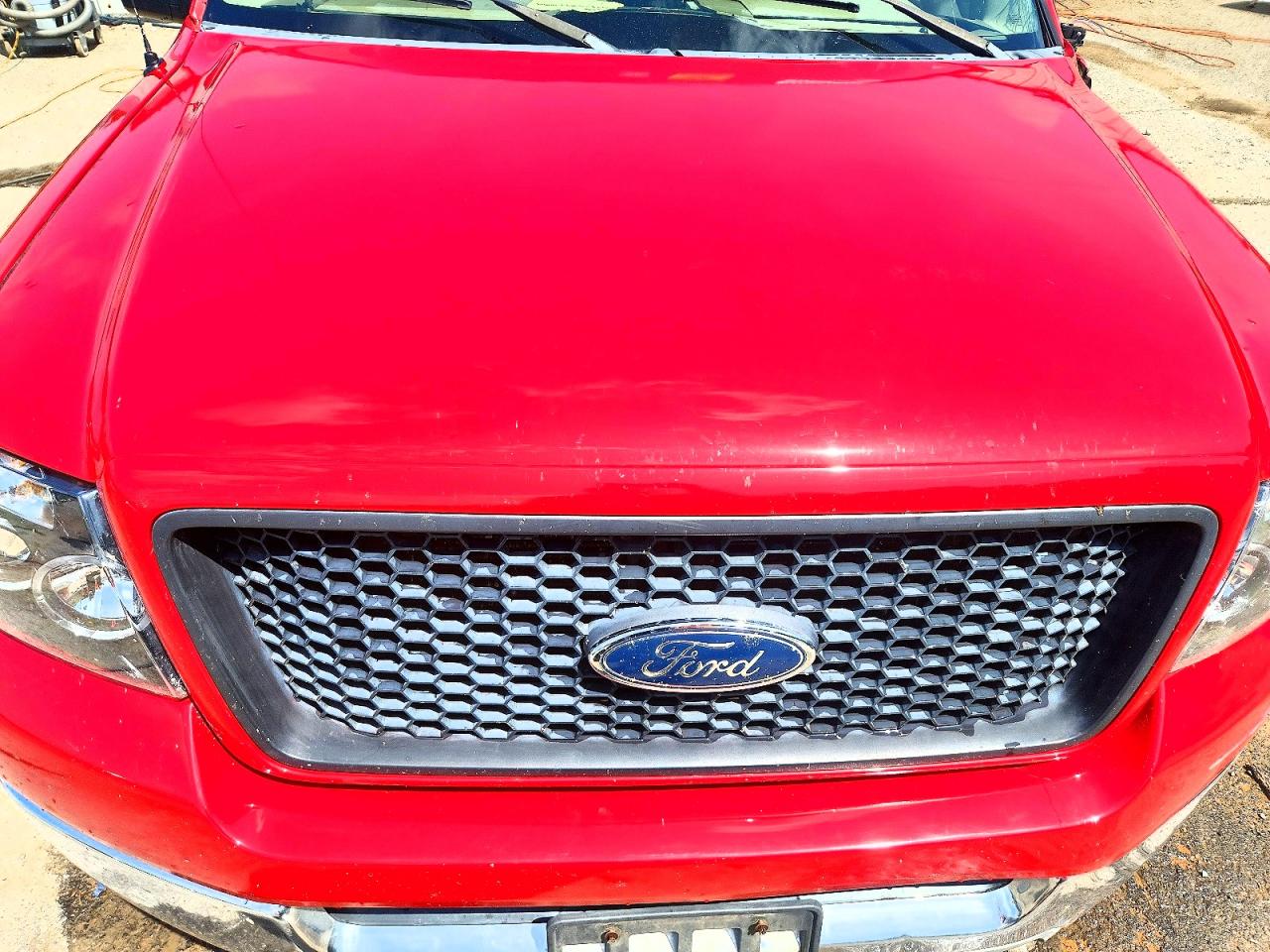 2004 Ford F150 Supercrew Red vin: 1FTRW12W24KC49584