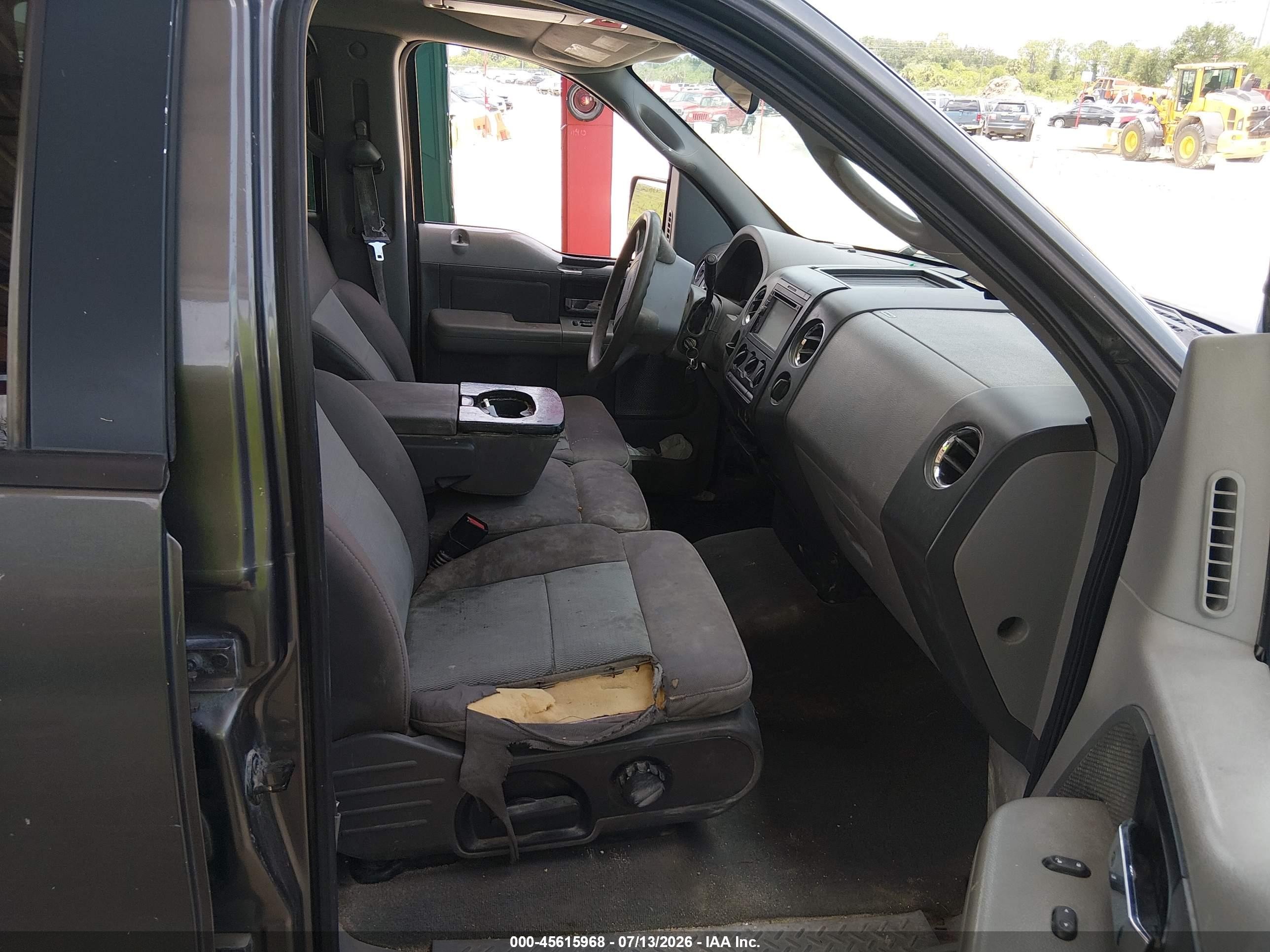 2005 Ford F-150 Xlt Серый vin: 1FTRW12W25FA69046