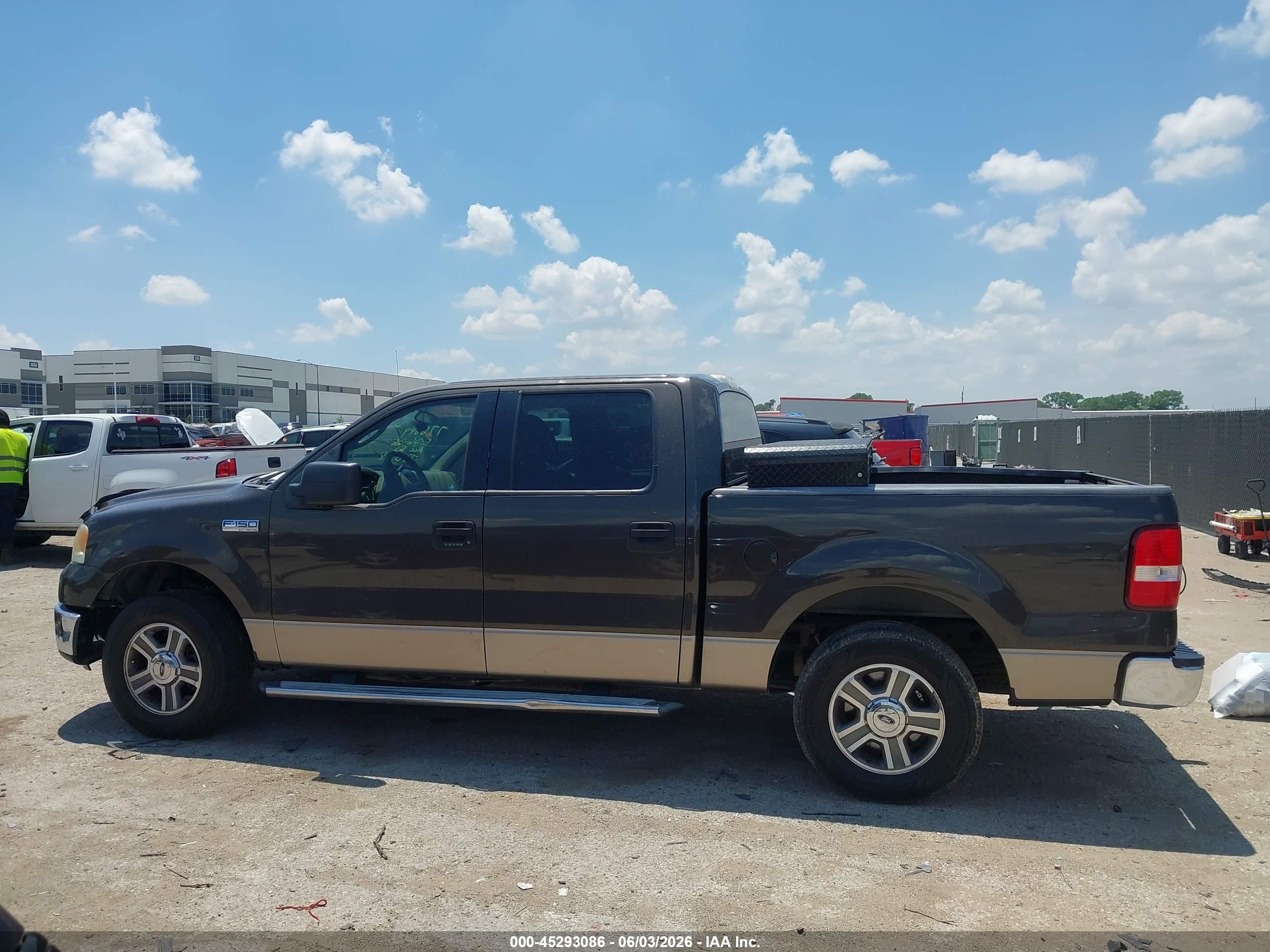 2006 Ford F-150 Xlt Brown vin: 1FTRW12W26FB20417