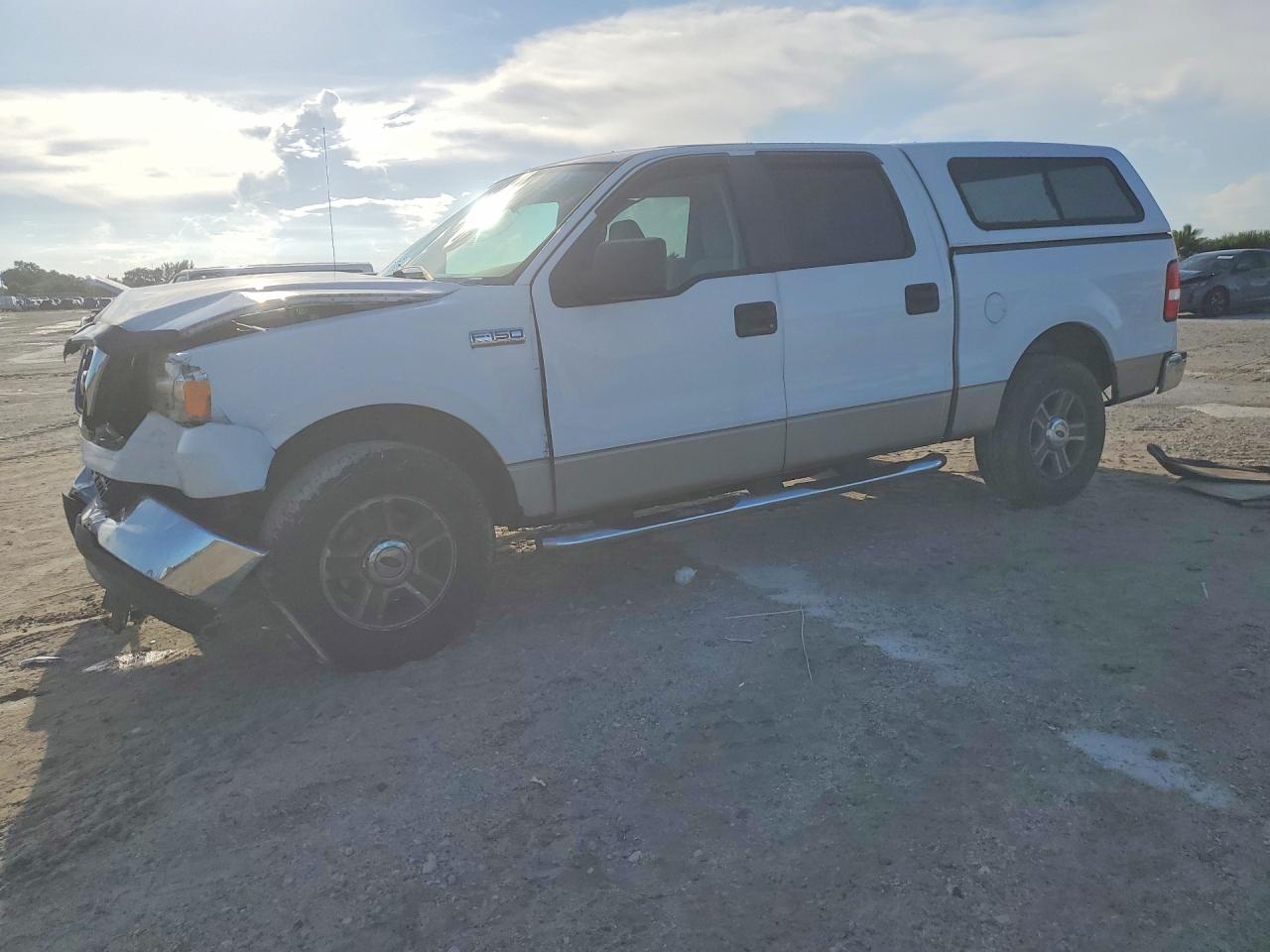 2007 Ford F150 Supercrew White vin: 1FTRW12W27KC97302