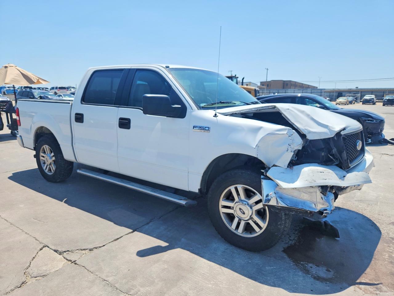 2004 Ford F150 Supercrew White vin: 1FTRW12W34KD28343