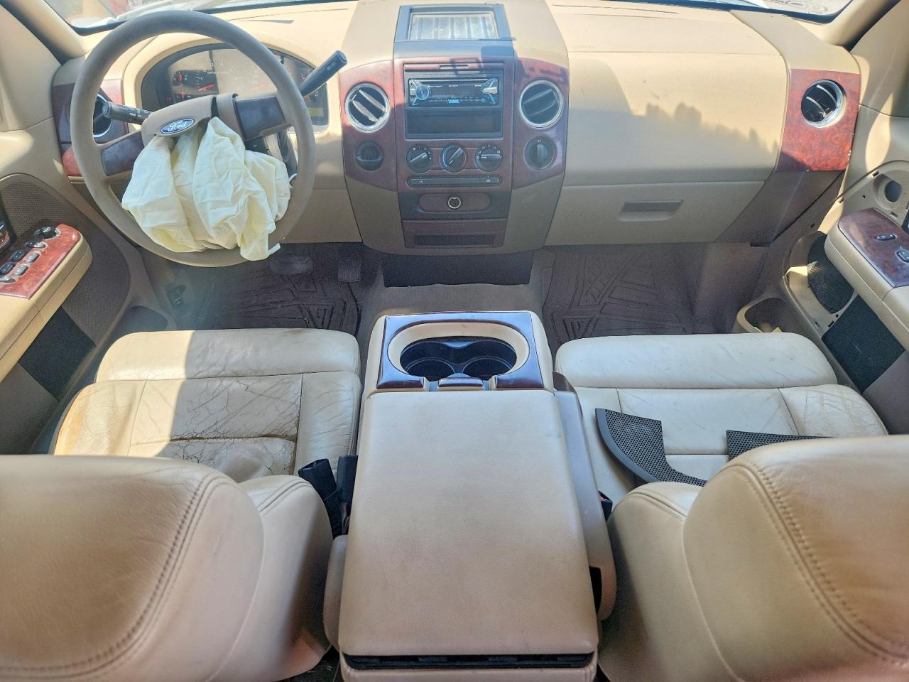 2004 Ford F150 Supercrew White vin: 1FTRW12W34KD28343