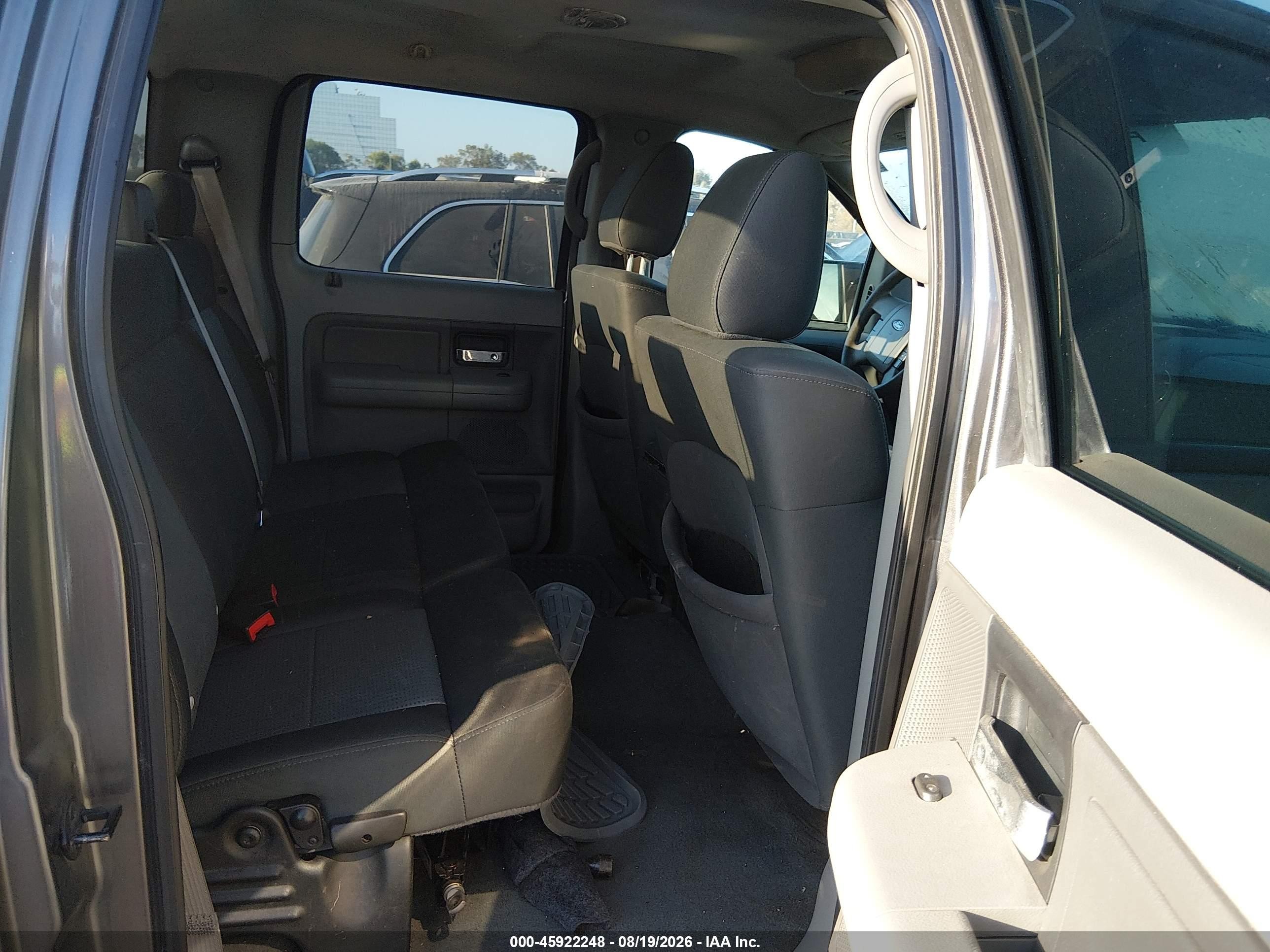 2007 Ford F-150 Xlt Silver vin: 1FTRW12W37KC73672