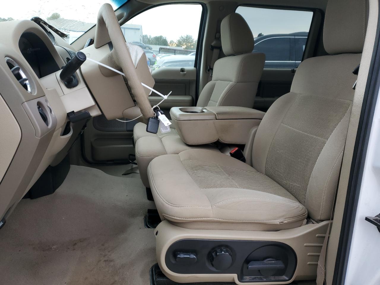 2006 Ford F150 Supercrew White vin: 1FTRW12W46KD72905