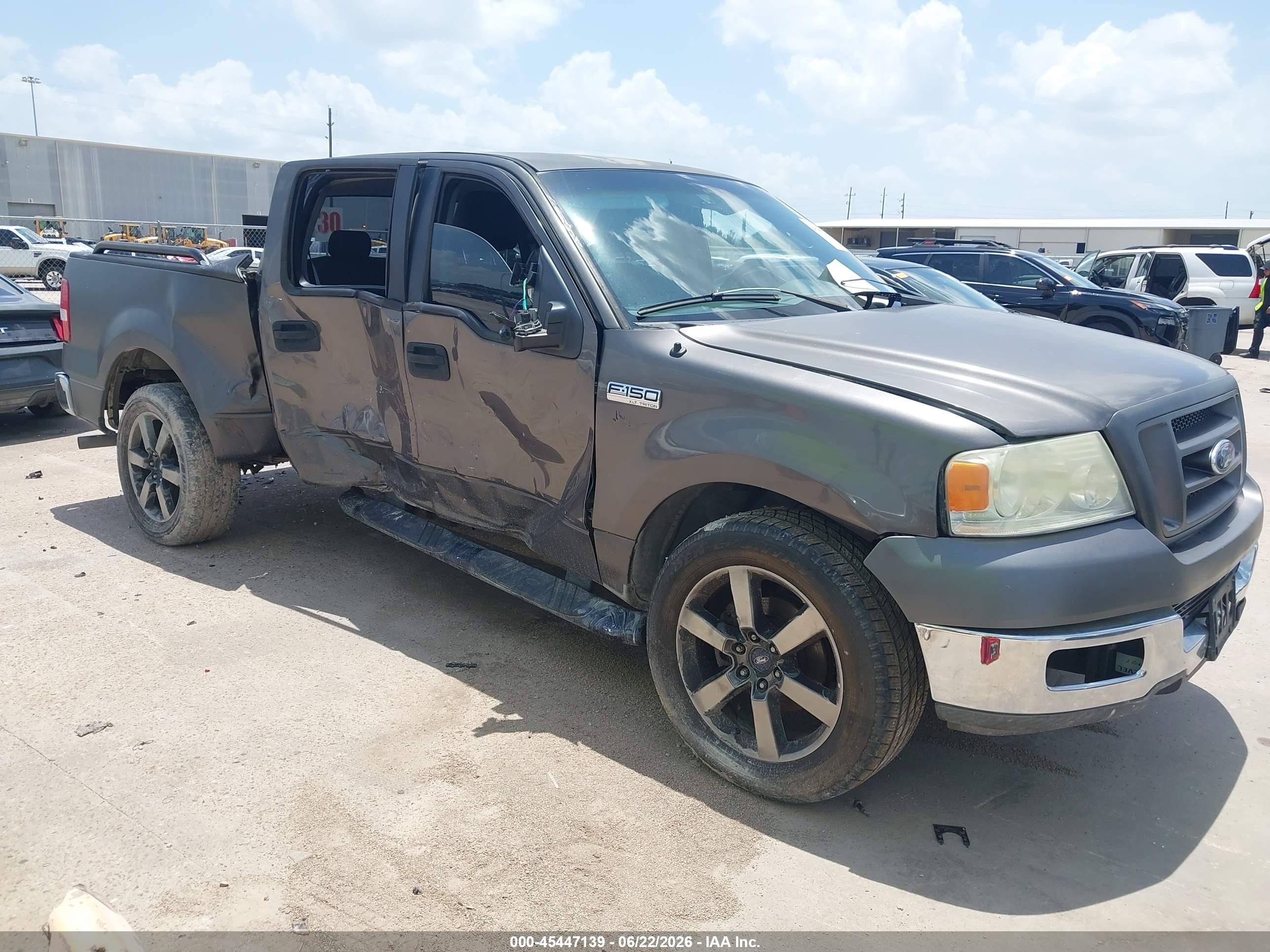 2005 Ford F-150 Xlt Gray vin: 1FTRW12W55KB82397