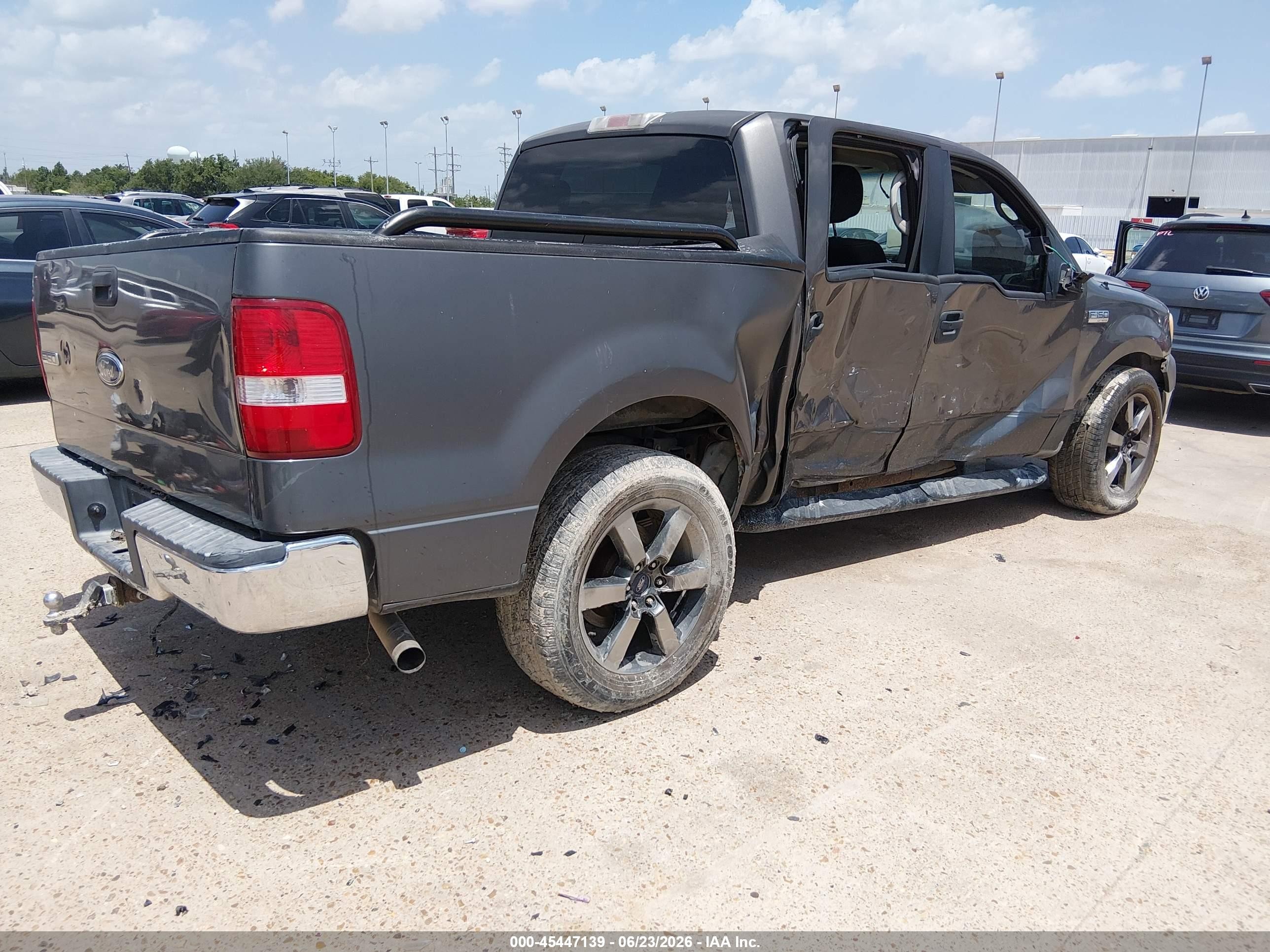 2005 Ford F-150 Xlt Gray vin: 1FTRW12W55KB82397