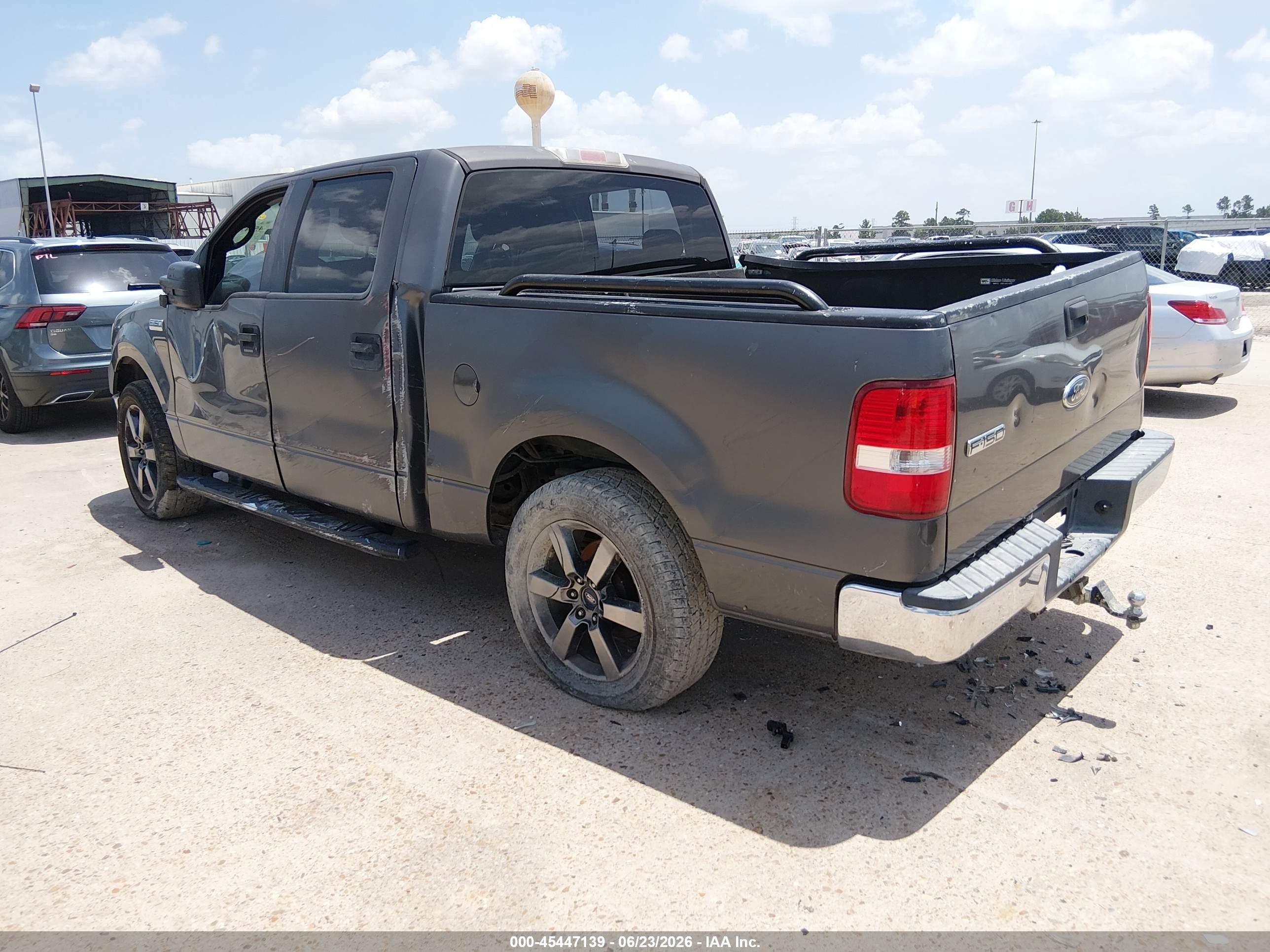 2005 Ford F-150 Xlt Gray vin: 1FTRW12W55KB82397