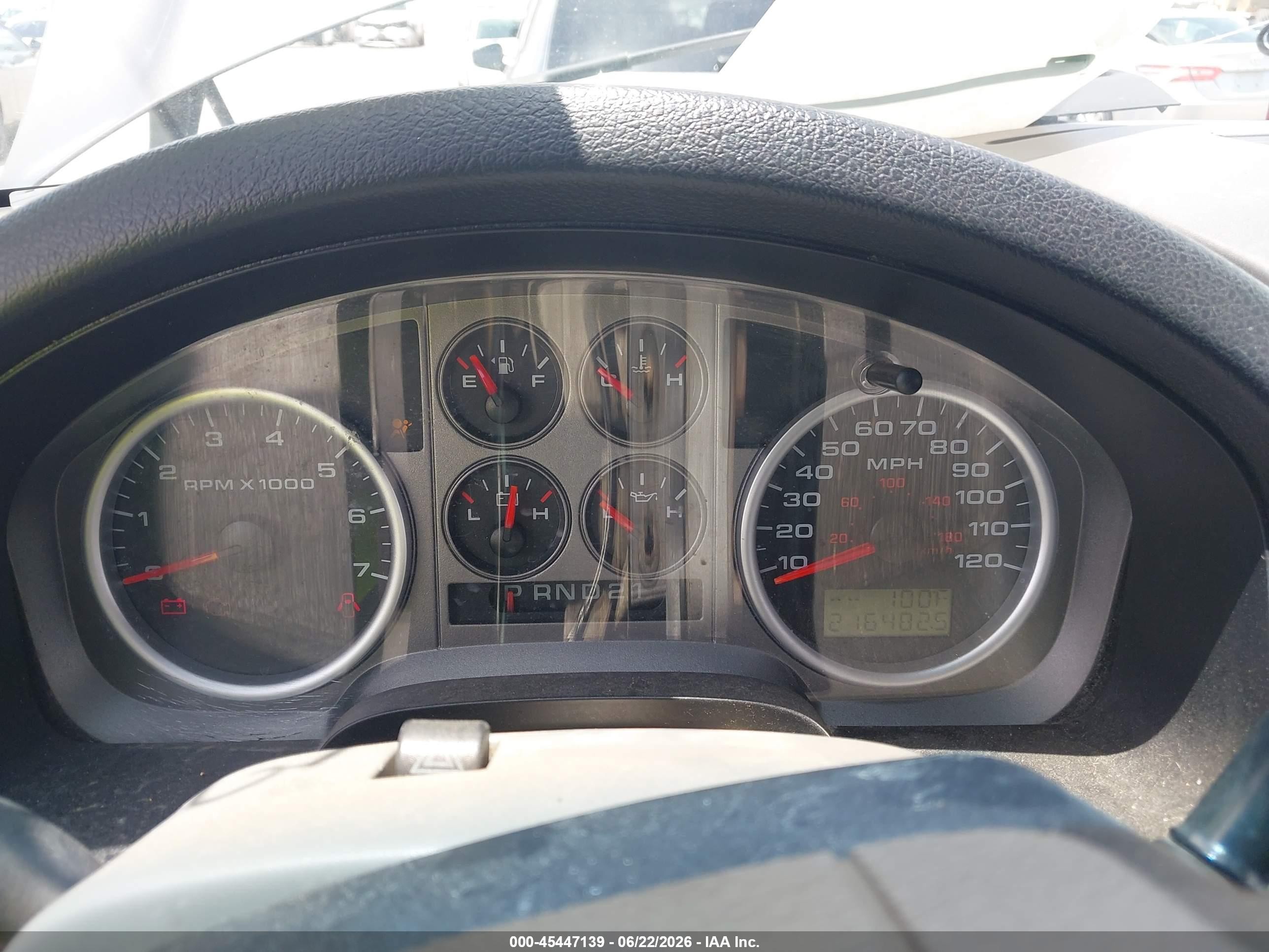 2005 Ford F-150 Xlt Gray vin: 1FTRW12W55KB82397