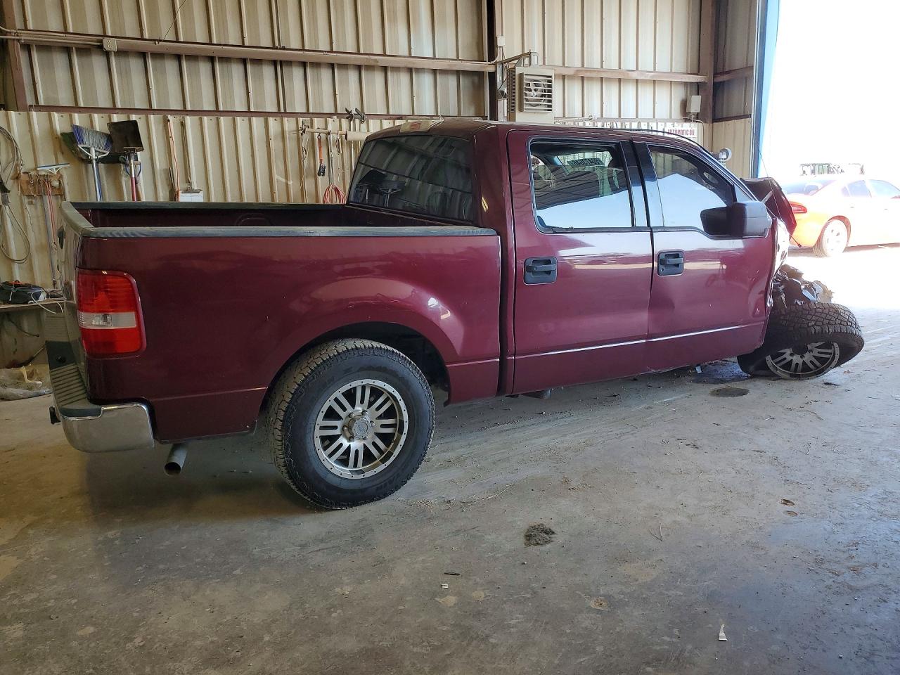 2004 Ford F150 Supercrew Burgundy vin: 1FTRW12W64KB99904