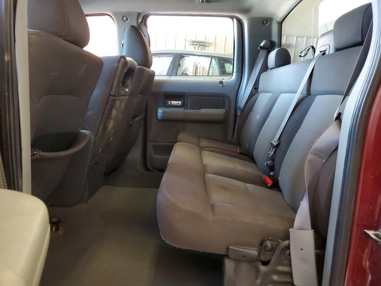 2004 Ford F150 Supercrew Burgundy vin: 1FTRW12W64KB99904