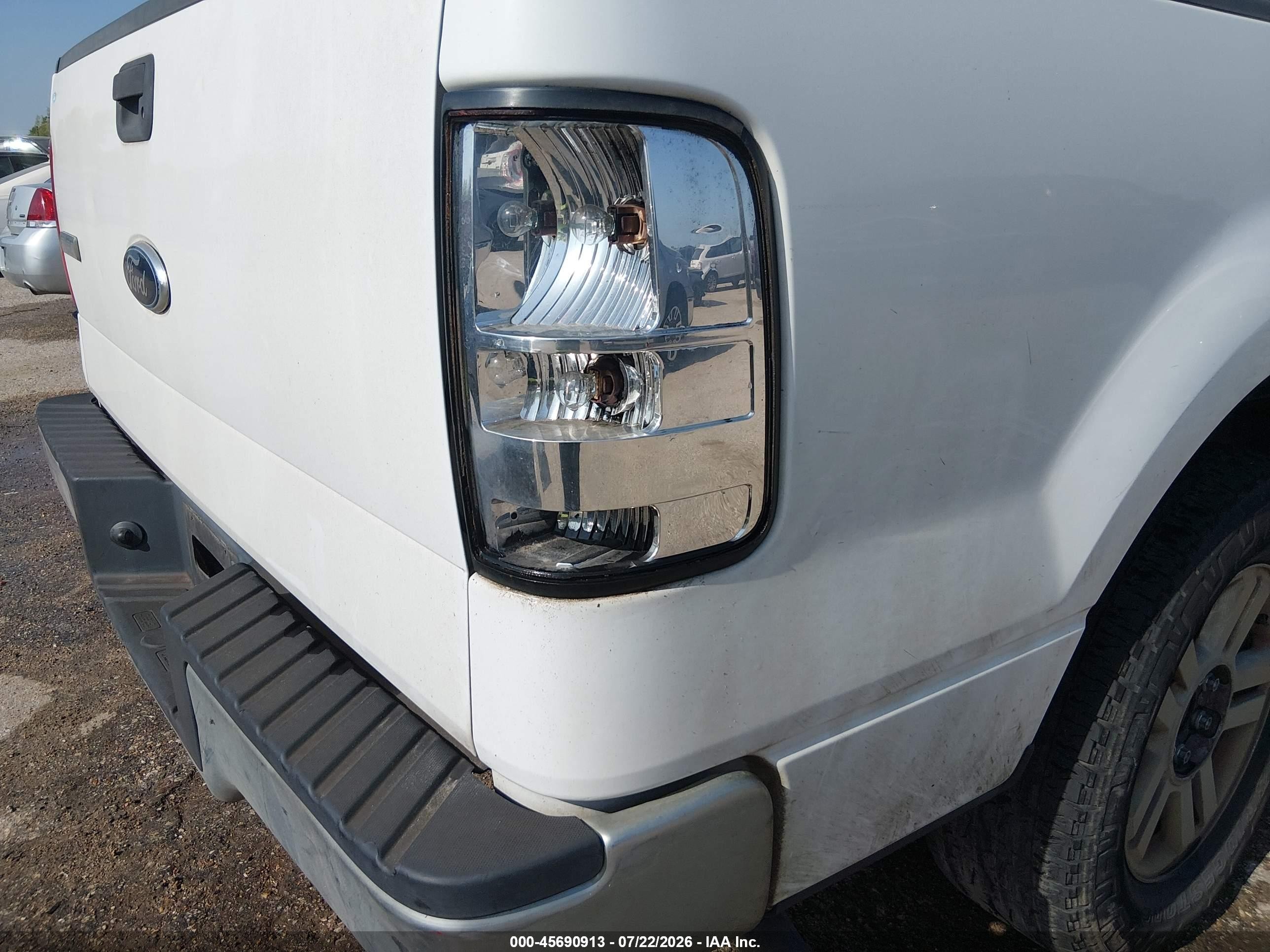 2007 Ford F-150 Xlt White vin: 1FTRW12W67KC60236