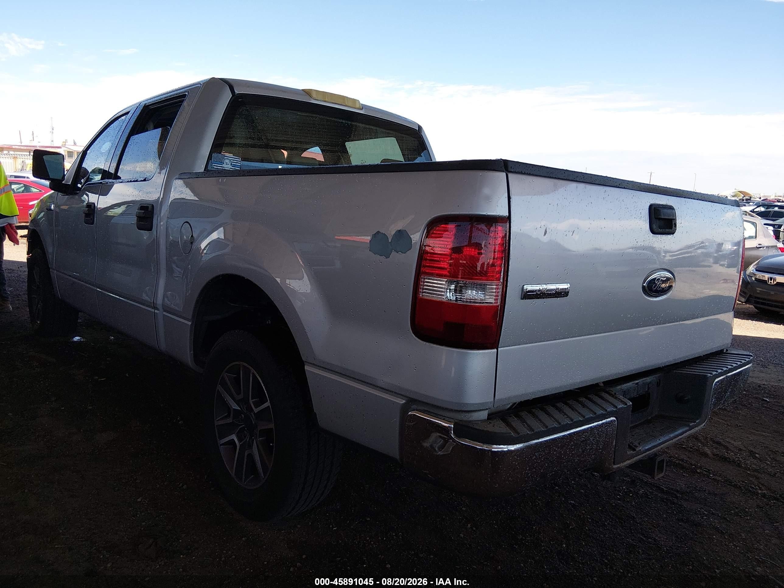 2004 Ford F-150 Xlt Silver vin: 1FTRW12W74KC20582