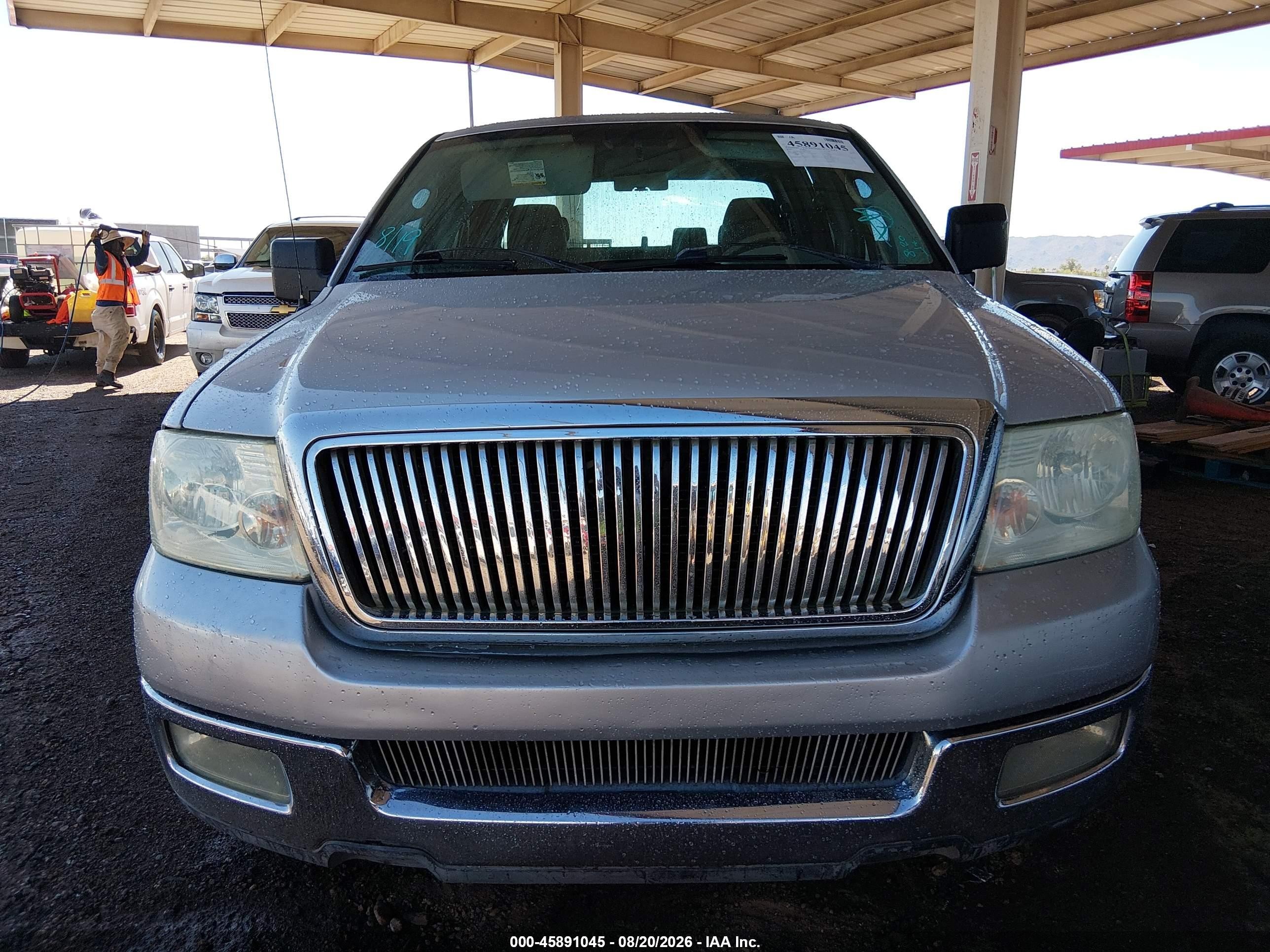2004 Ford F-150 Xlt Silver vin: 1FTRW12W74KC20582