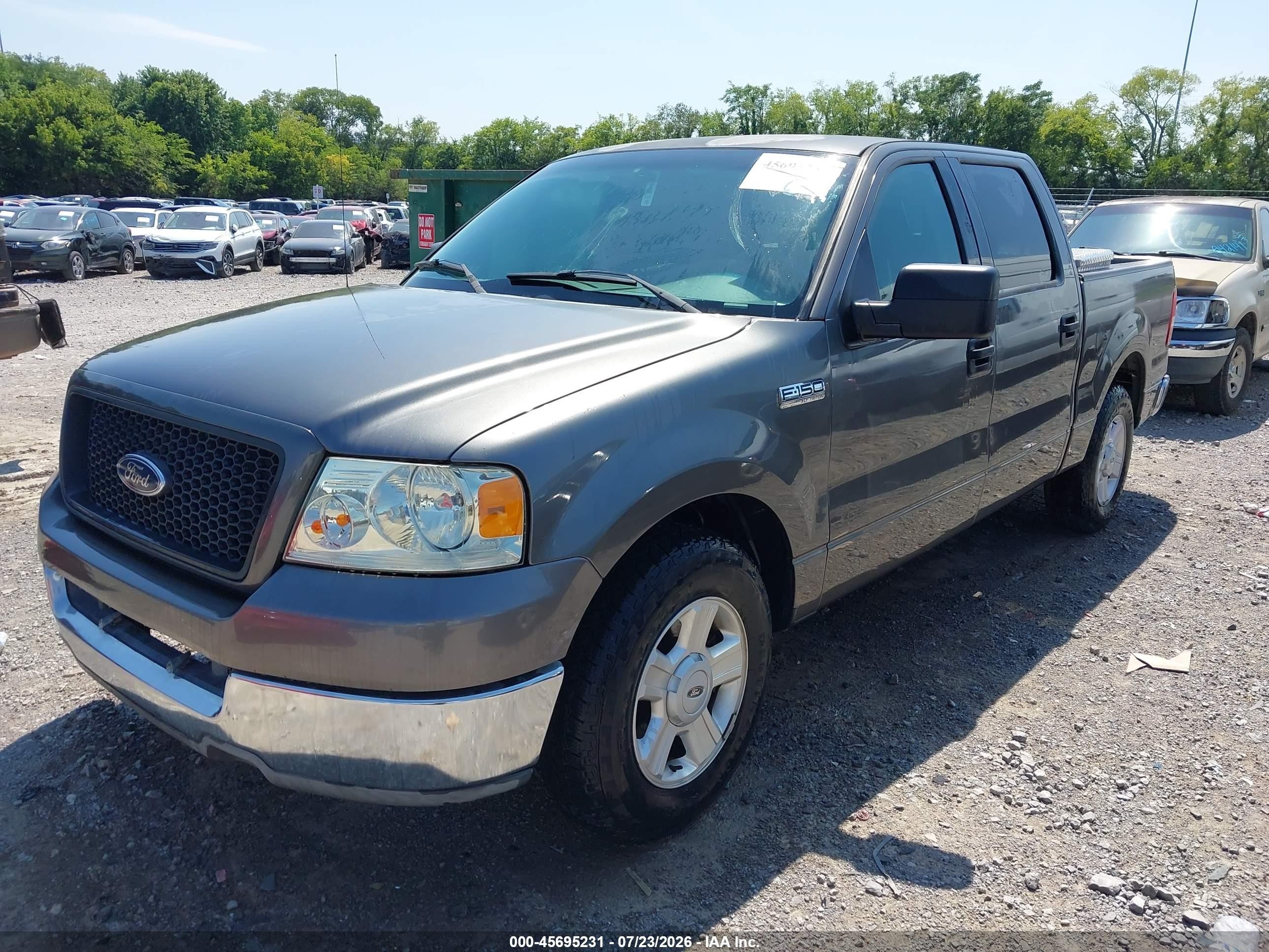 2004 Ford F-150 Xlt Серый vin: 1FTRW12W74KC51704