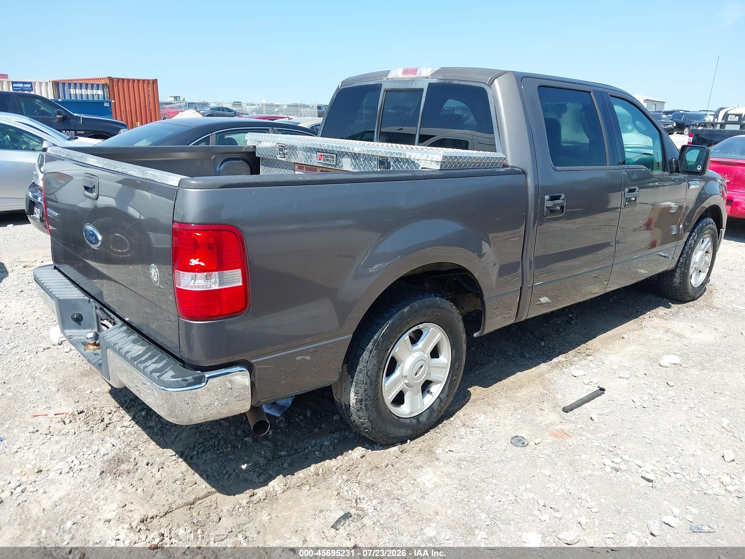 2004 Ford F-150 Xlt Серый vin: 1FTRW12W74KC51704