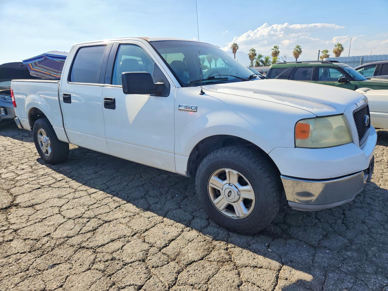 2004 Ford F150 Supercrew White vin: 1FTRW12W74KC81009