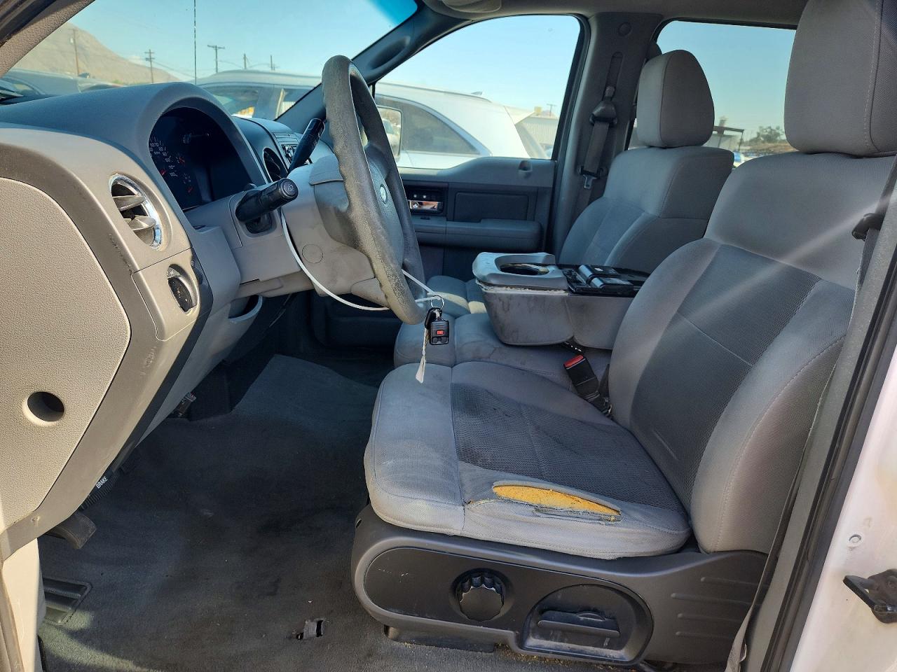 2004 Ford F150 Supercrew White vin: 1FTRW12W74KC81009