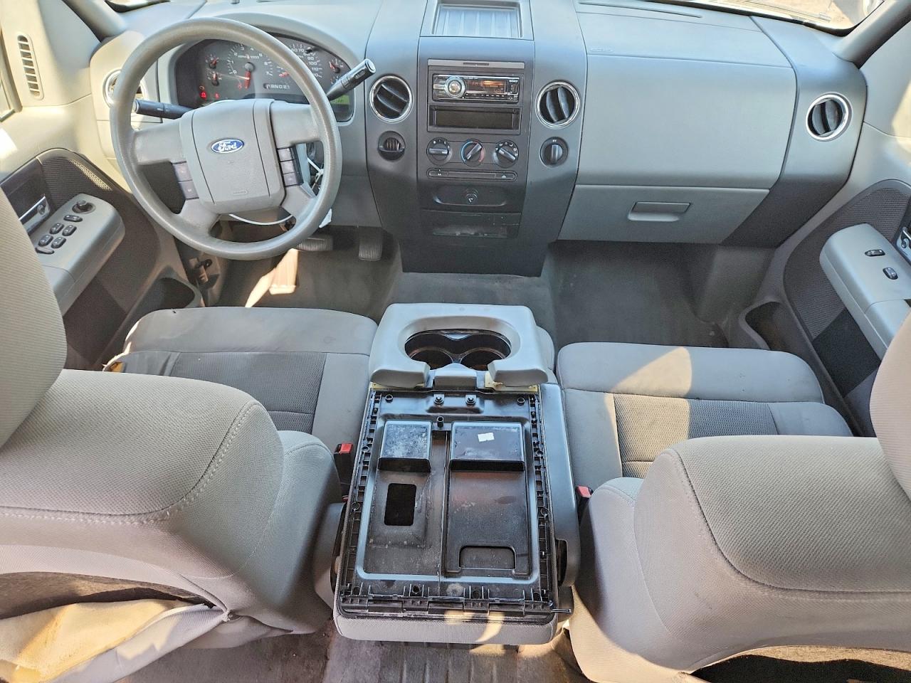 2004 Ford F150 Supercrew White vin: 1FTRW12W74KC81009