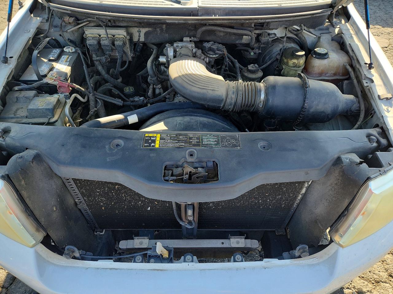 2004 Ford F150 Supercrew White vin: 1FTRW12W74KC81009