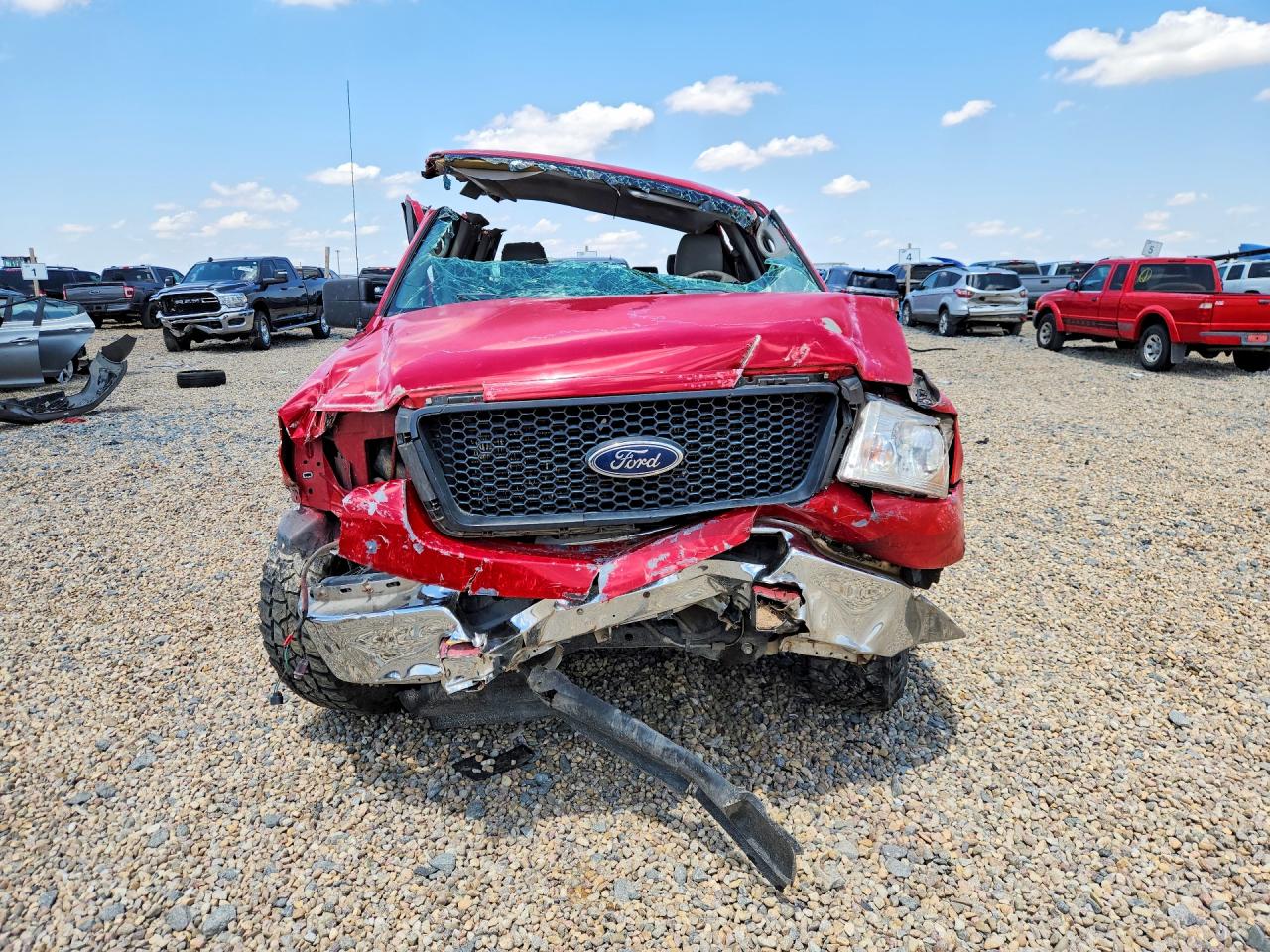 2005 Ford F150 Supercrew Red vin: 1FTRW12W75FA37645