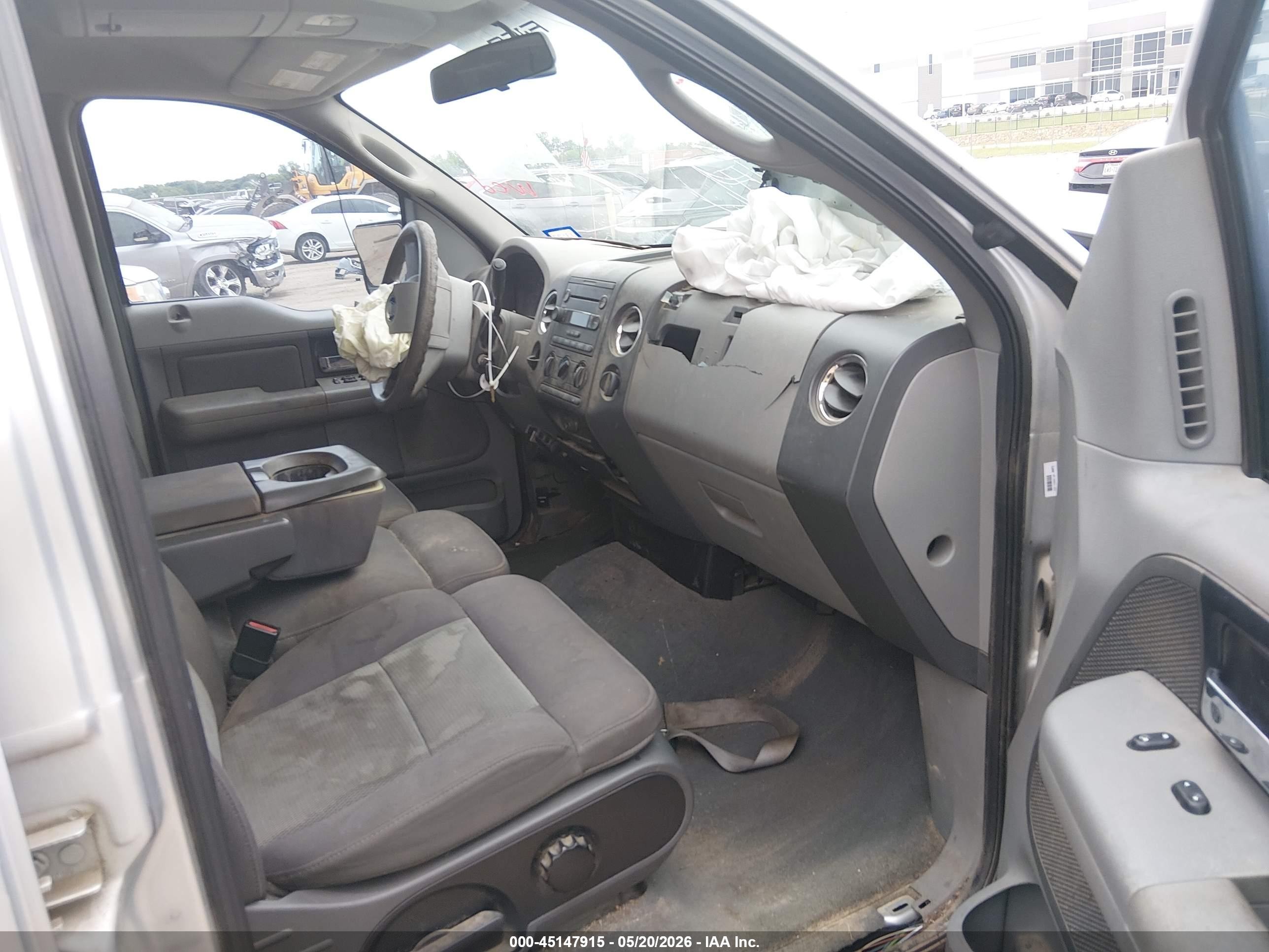 2004 Ford F-150 Xlt Серебряный vin: 1FTRW12W84FA12333