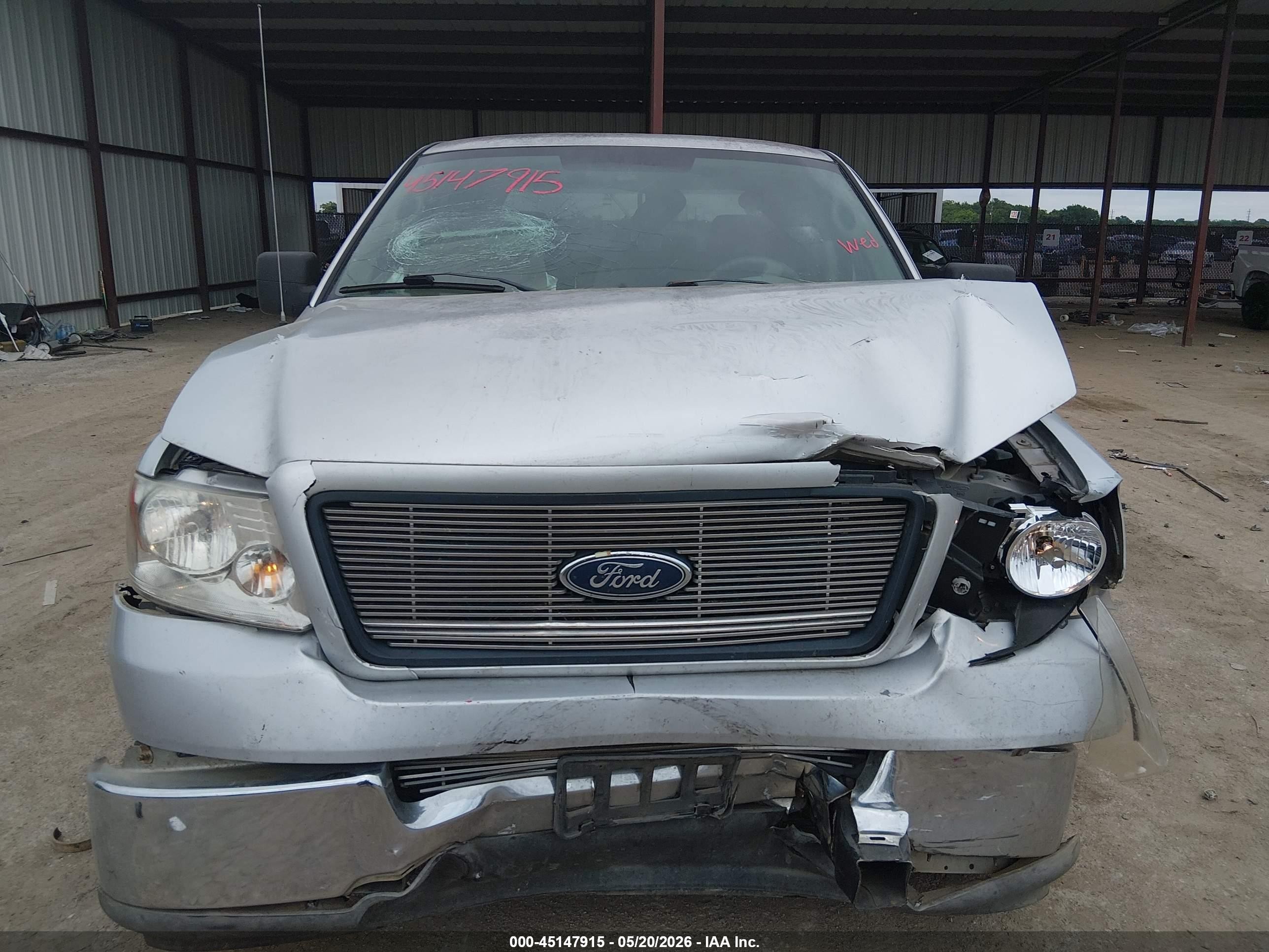 2004 Ford F-150 Xlt Серебряный vin: 1FTRW12W84FA12333