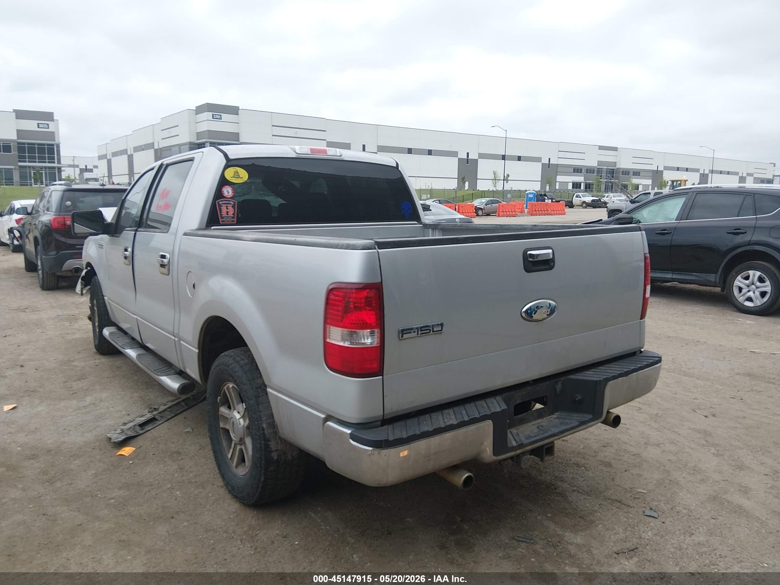 2004 Ford F-150 Xlt Серебряный vin: 1FTRW12W84FA12333