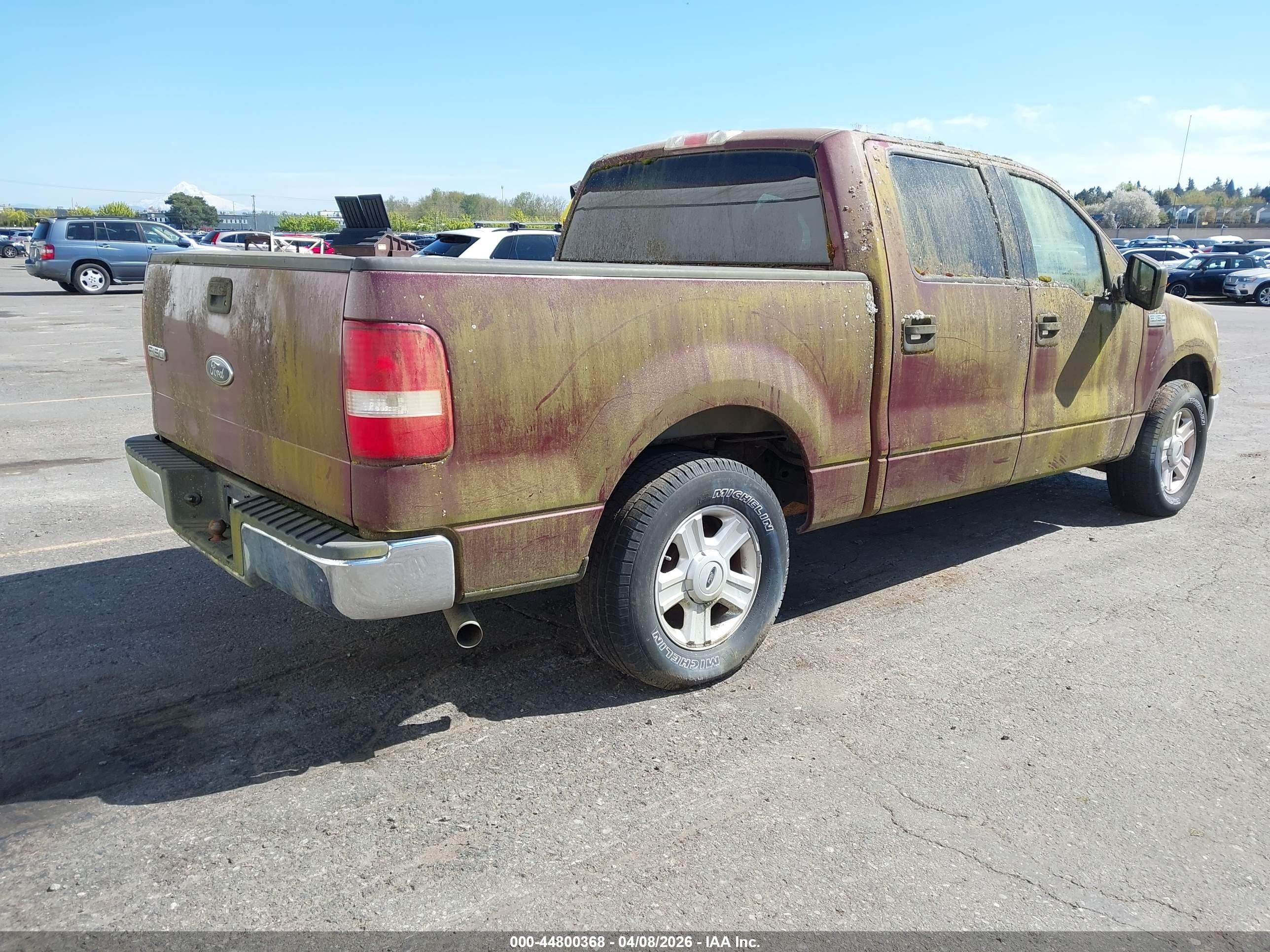2004 Ford F-150 Xlt Red vin: 1FTRW12W84KB57055