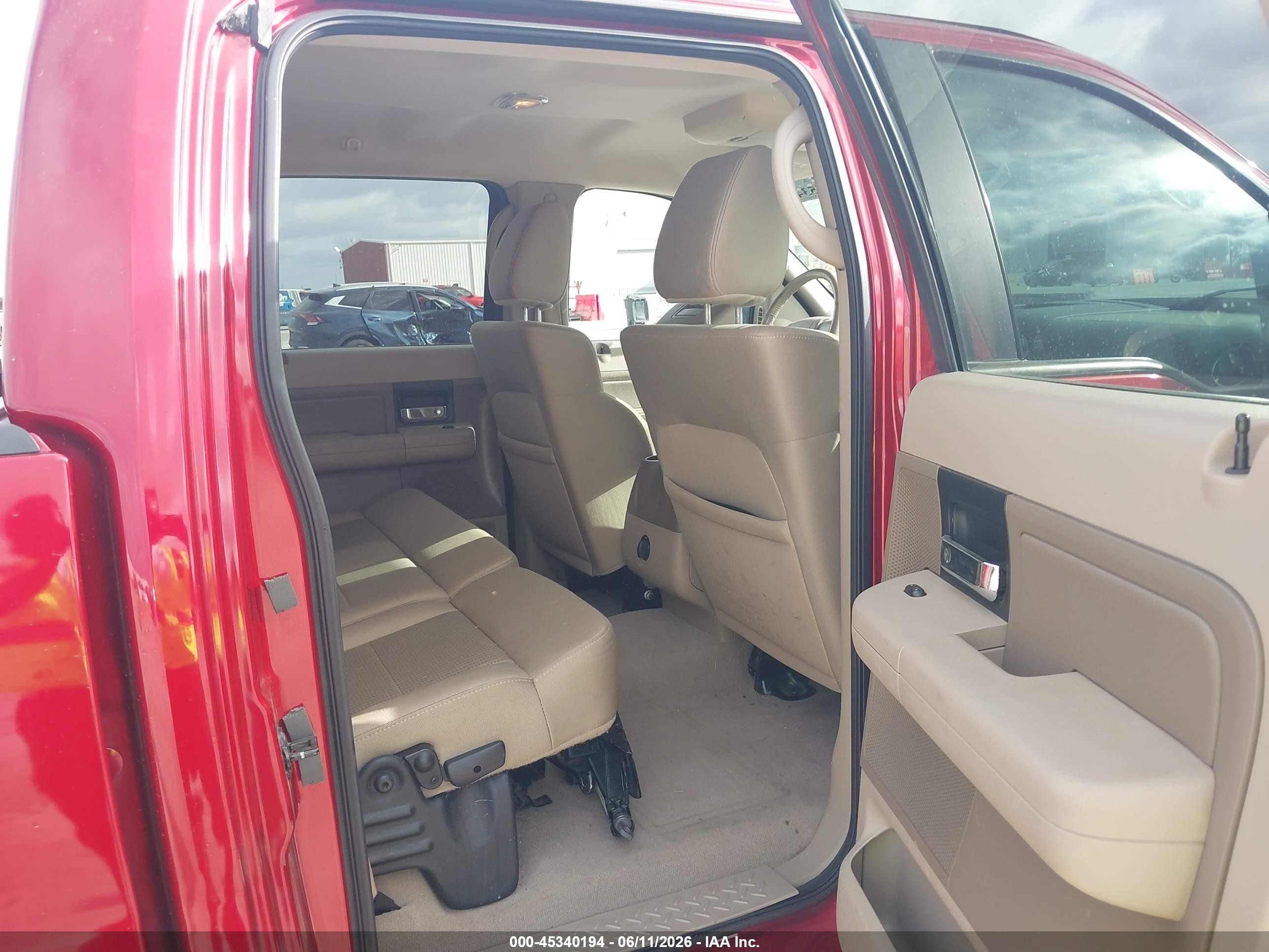 2007 Ford F-150 Xlt Красный vin: 1FTRW12W87KC13659