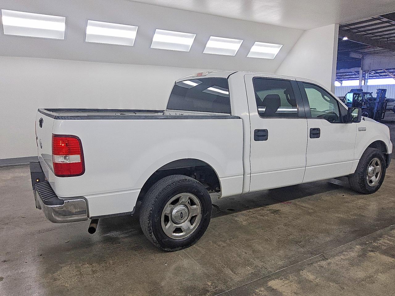 2005 Ford F150 Supercrew White vin: 1FTRW12W95FB33714
