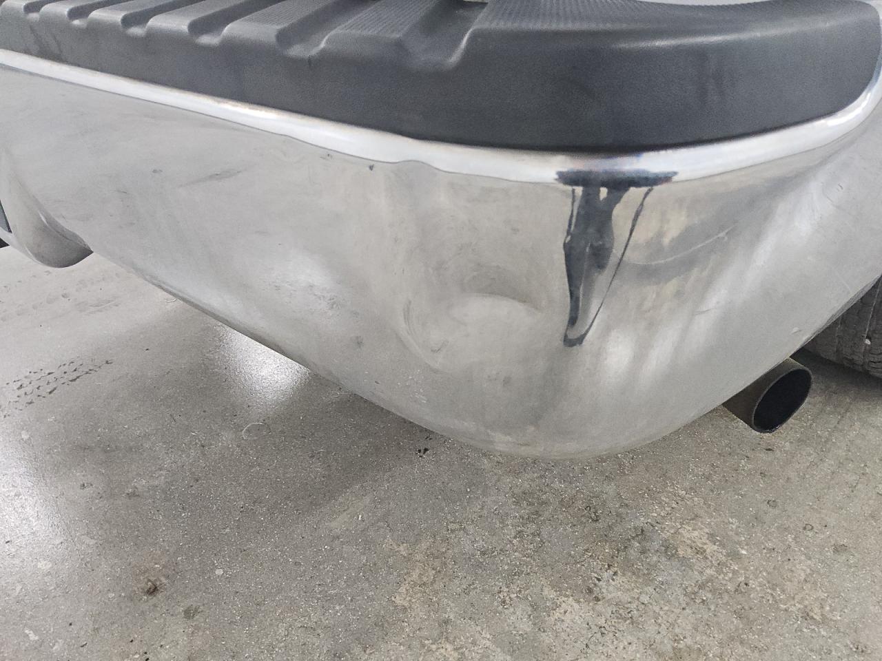 2005 Ford F150 Supercrew White vin: 1FTRW12W95FB33714 Damage: Rear Metal Bumper Chrome, Severe Damage, Replacement Required