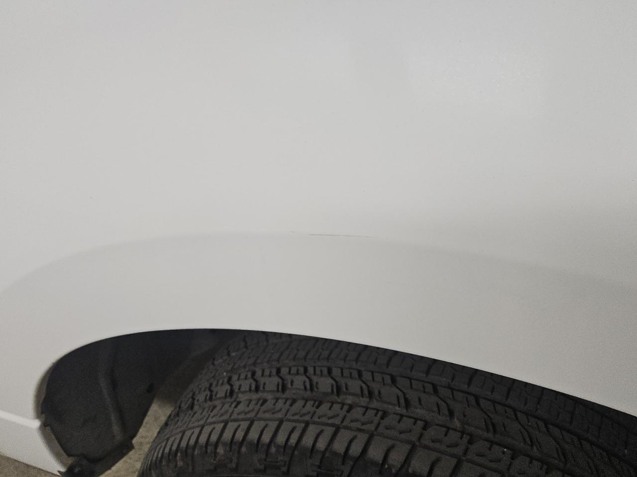 2005 Ford F150 Supercrew White vin: 1FTRW12W95FB33714 Damage: Right Front Fender, Heavy Scratch, 3 To 4 Inches