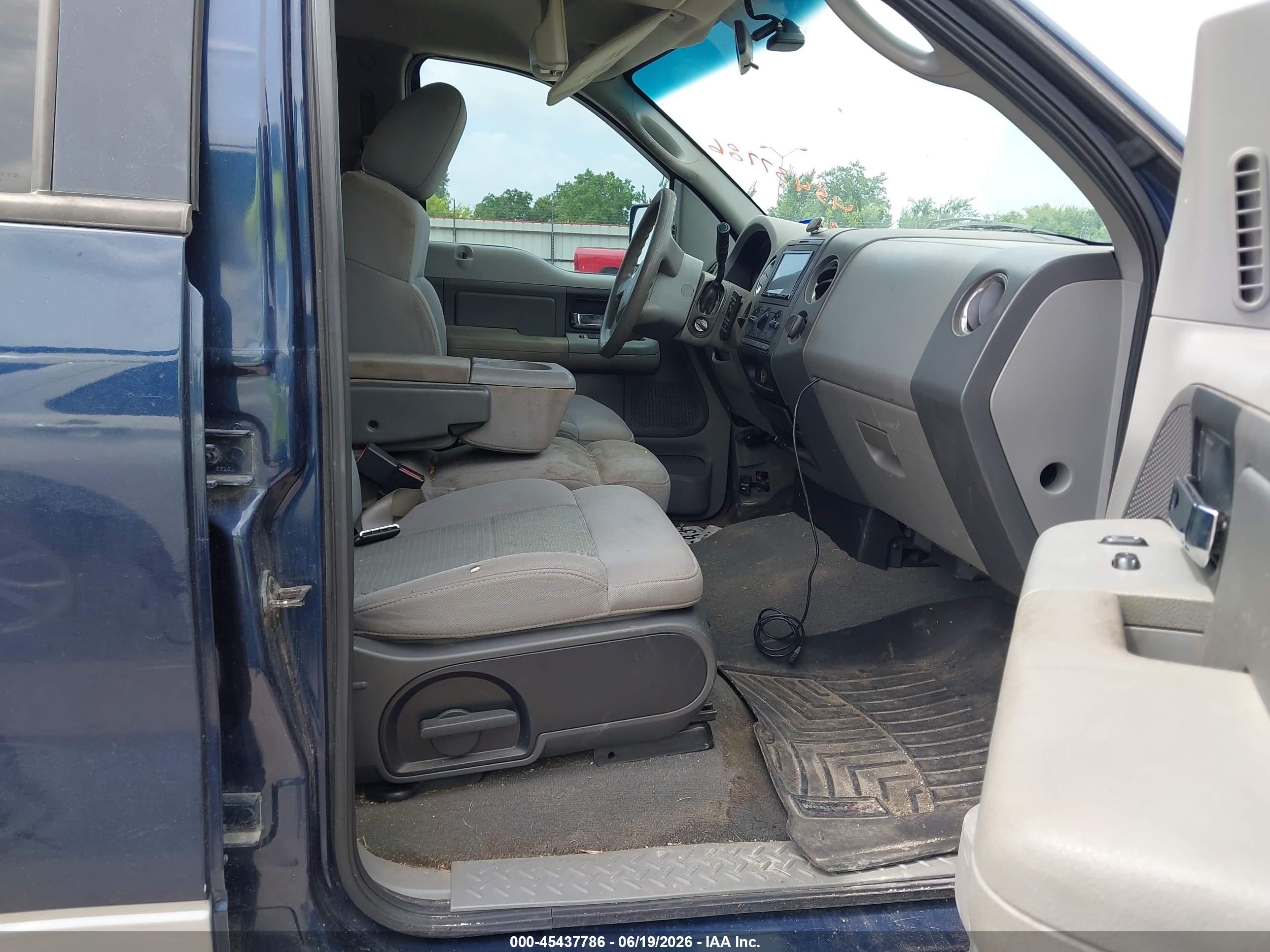 2006 Ford F-150 Xlt Dark Blue vin: 1FTRW12W96KC46703