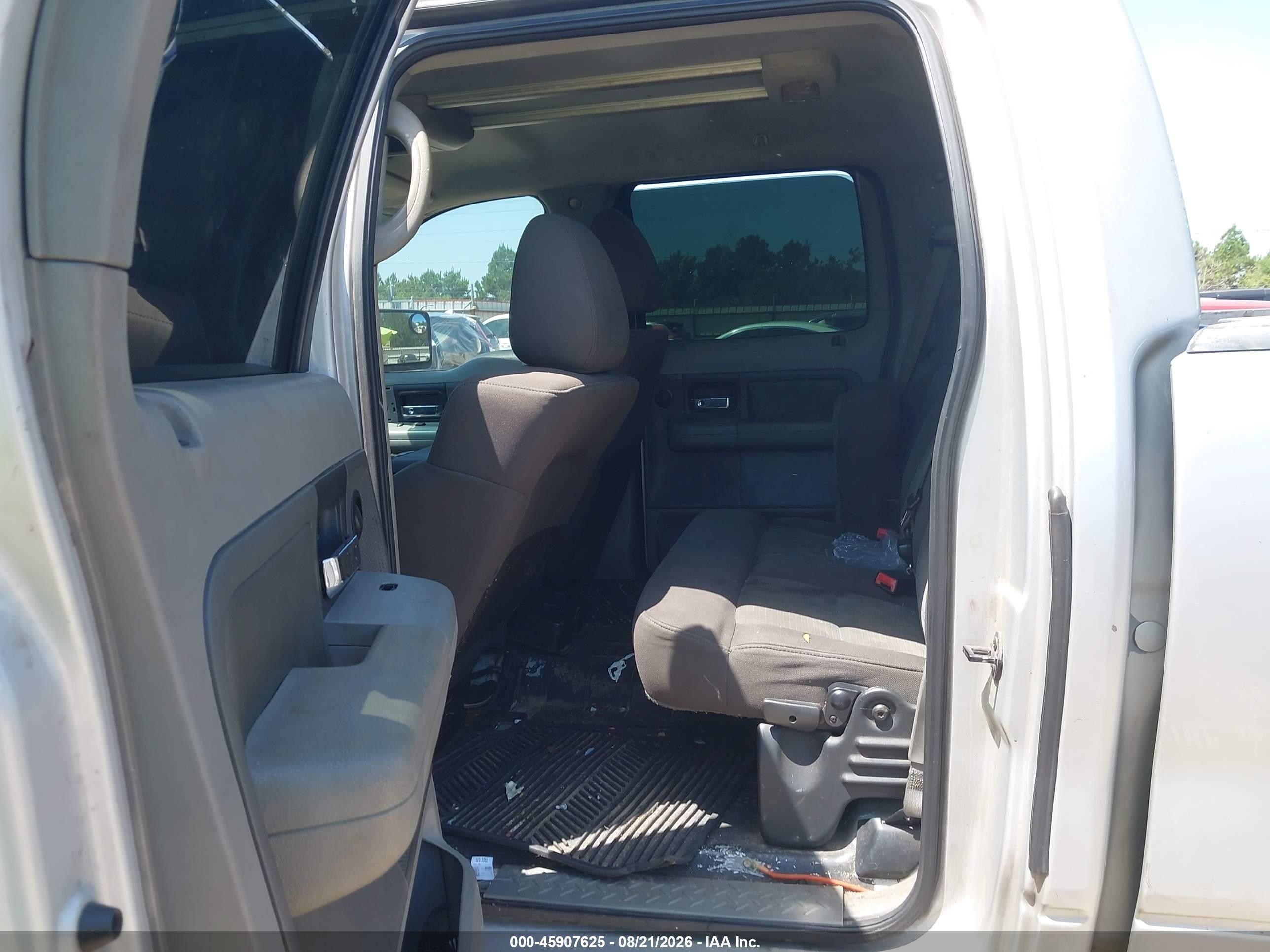 2004 Ford F-150 Xlt Серебряный vin: 1FTRW12WX4KD04699