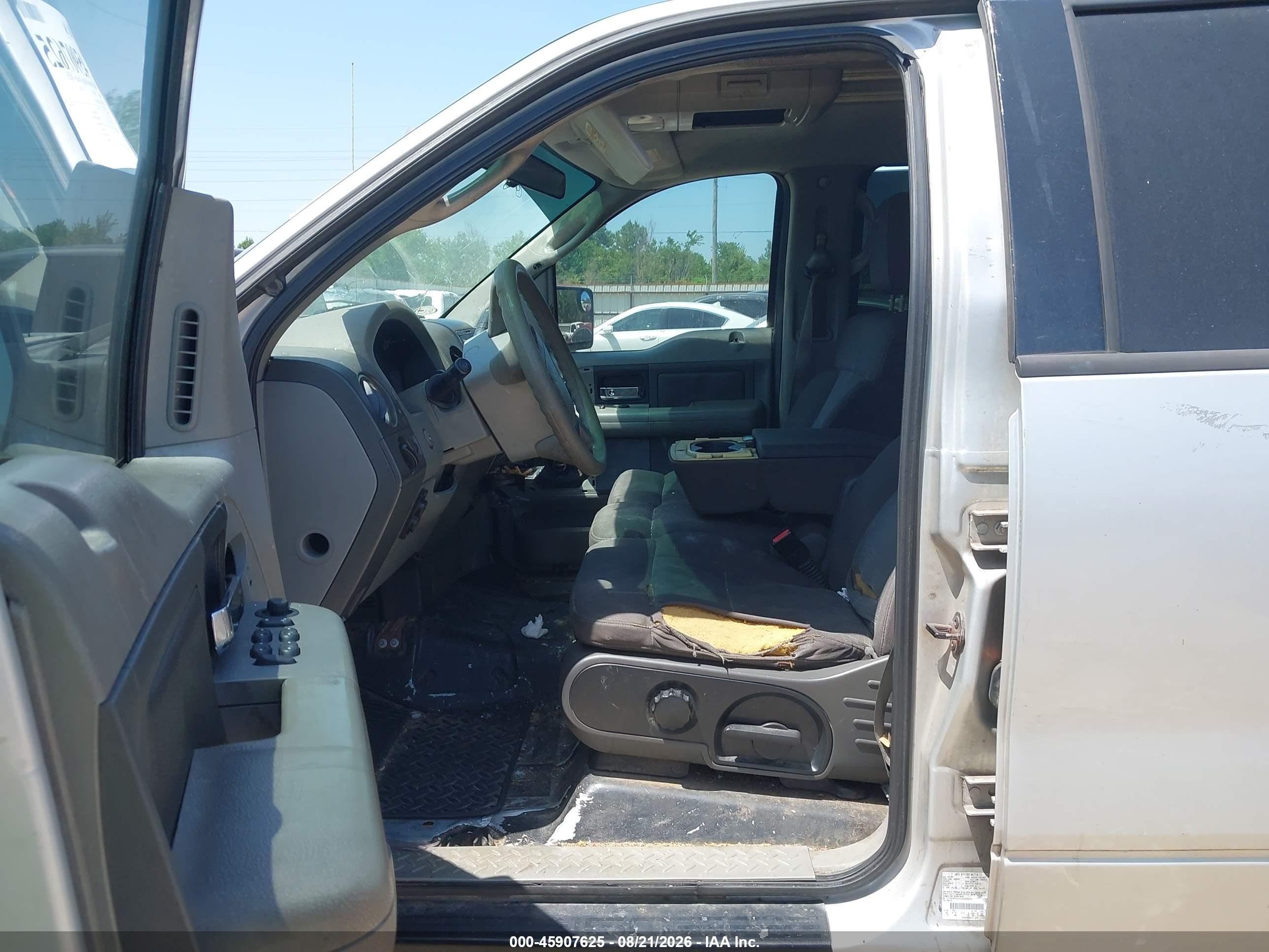 2004 Ford F-150 Xlt Серебряный vin: 1FTRW12WX4KD04699