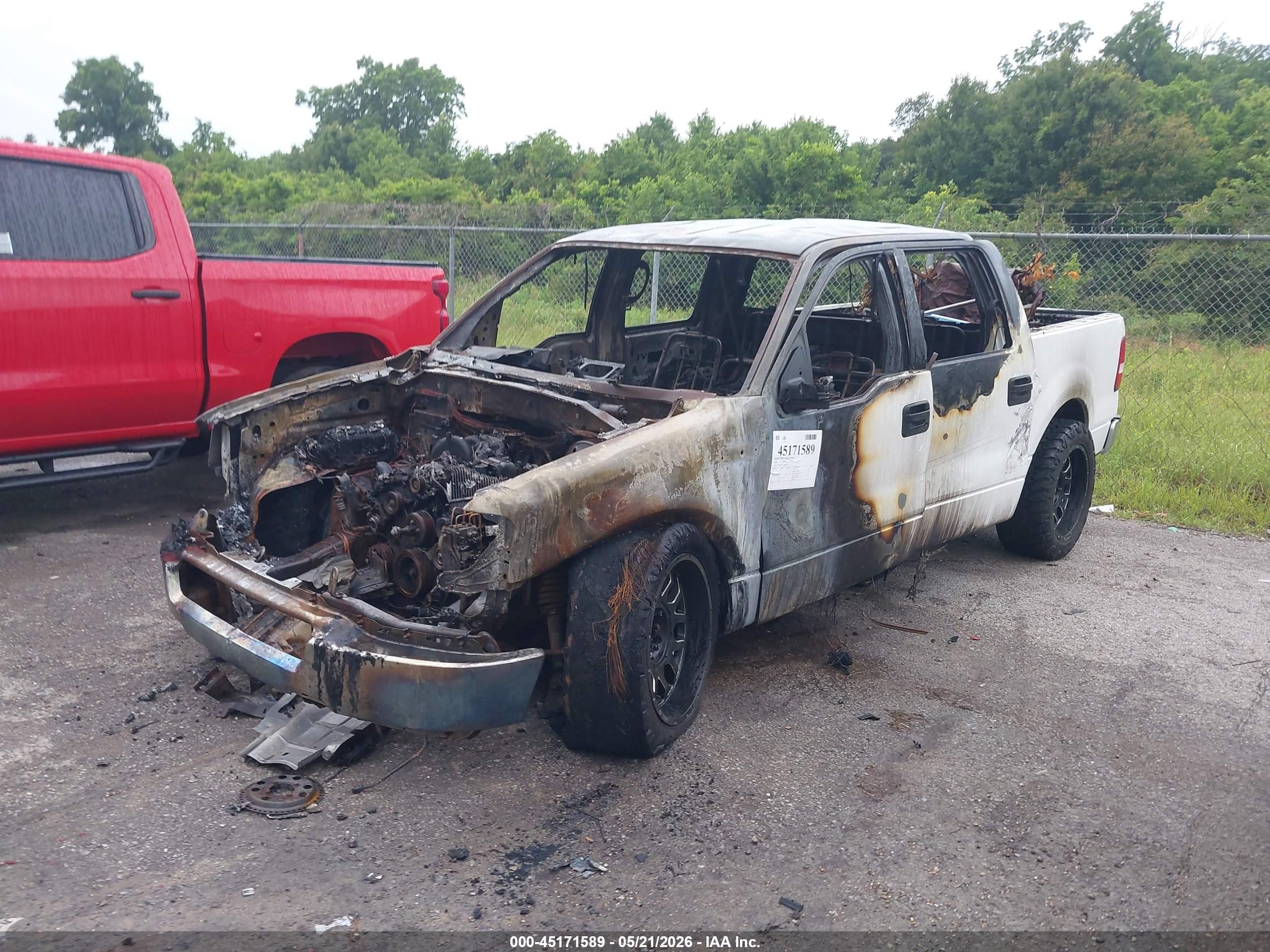 2004 Ford F-150 Xlt Белый vin: 1FTRW12WX4KD35659