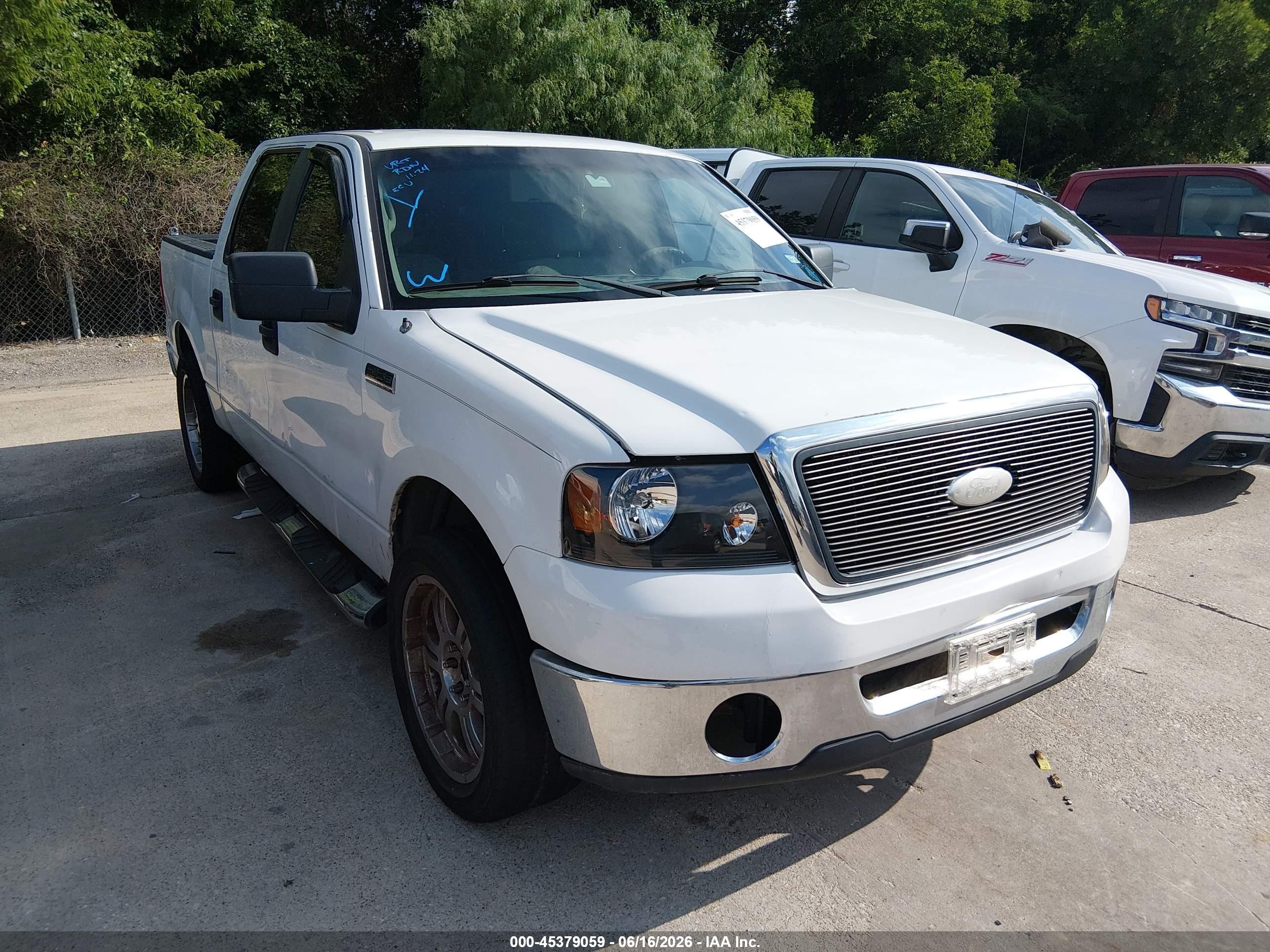 2007 Ford F-150 Xlt Белый vin: 1FTRW12WX7FA11219