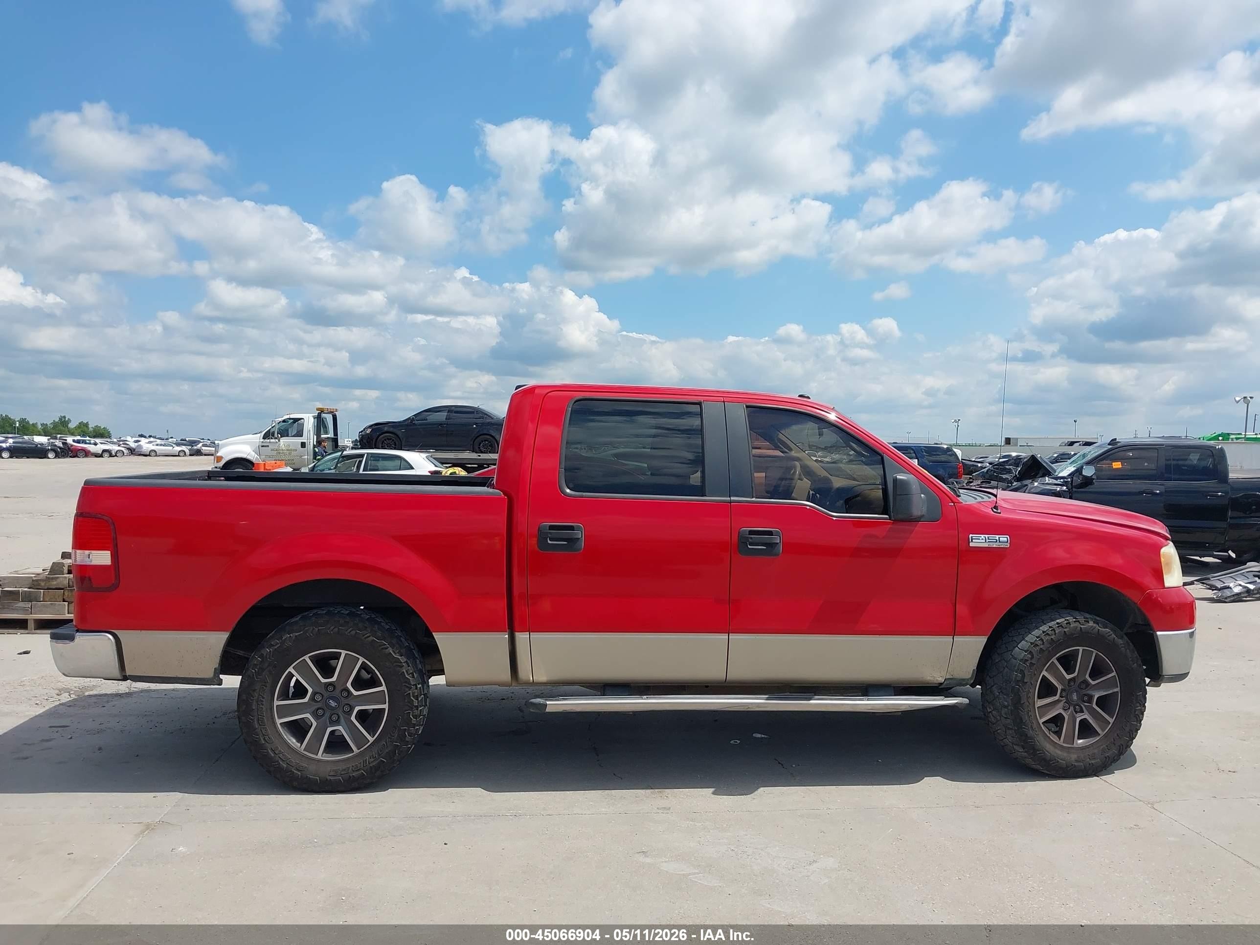 2007 Ford F-150 Xlt Red vin: 1FTRW12WX7KA79754