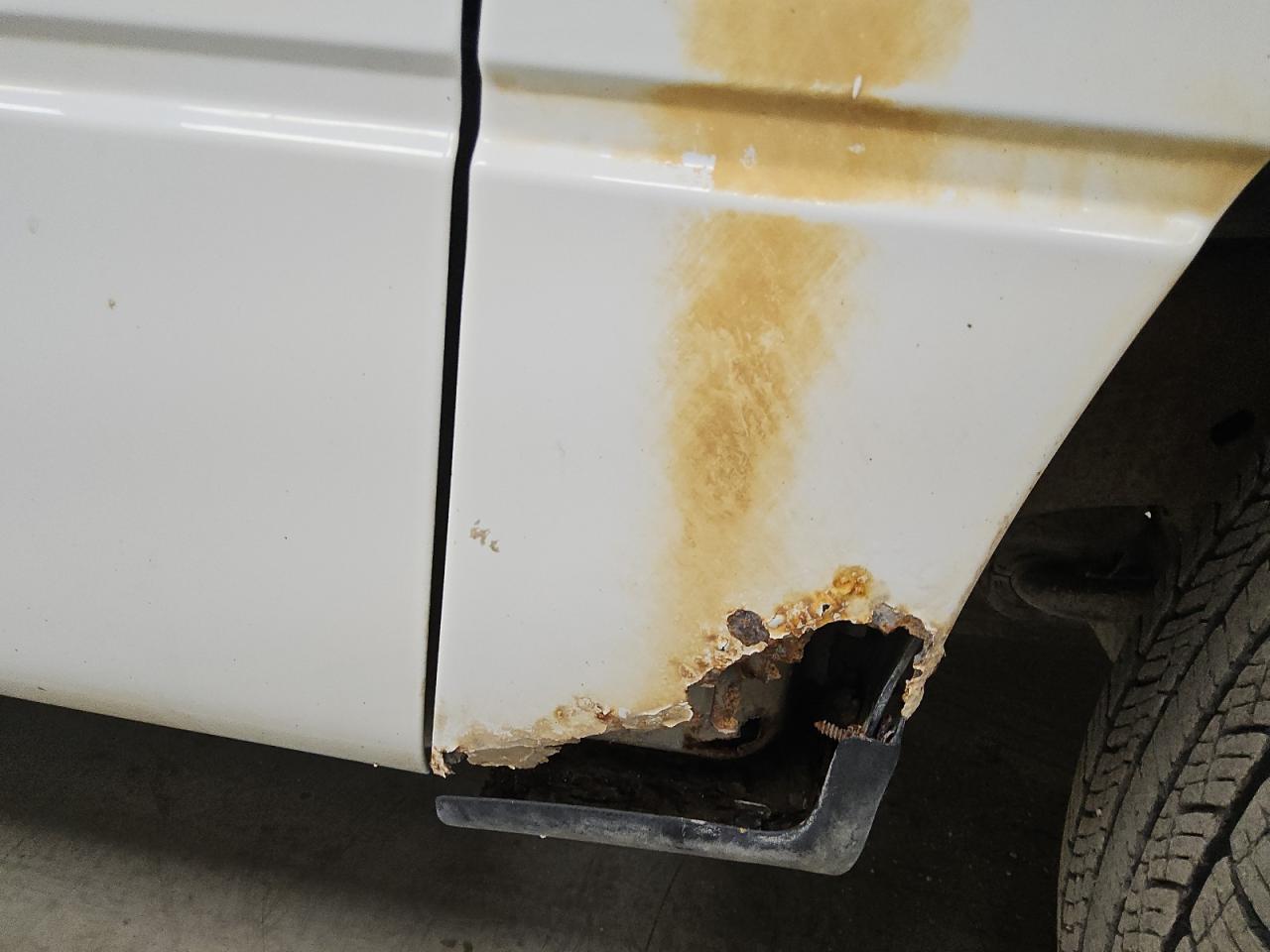 2008 Ford F150 Supercrew White vin: 1FTRW12WX8FC02897 Damage: Right Front Fender, Severe Damage, Replacement Required