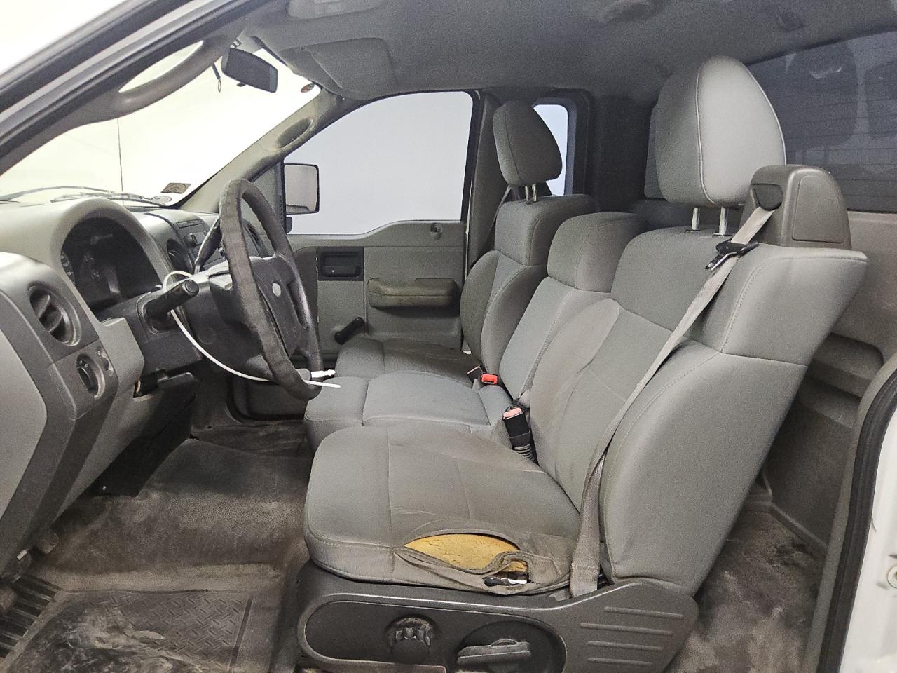 2008 Ford F150 Supercrew White vin: 1FTRW12WX8FC02897 Damage: Right Rear Window, Inoperable, Repair Required