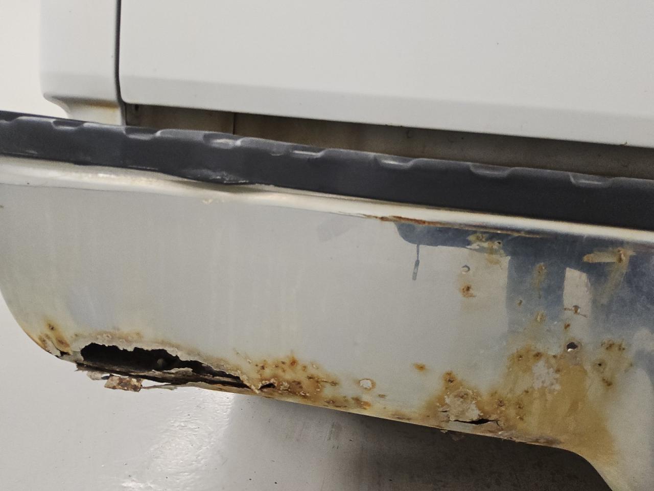 2008 Ford F150 Supercrew White vin: 1FTRW12WX8FC02897 Damage: Rear Metal Bumper Chrome, Severe Damage, Replacement Required